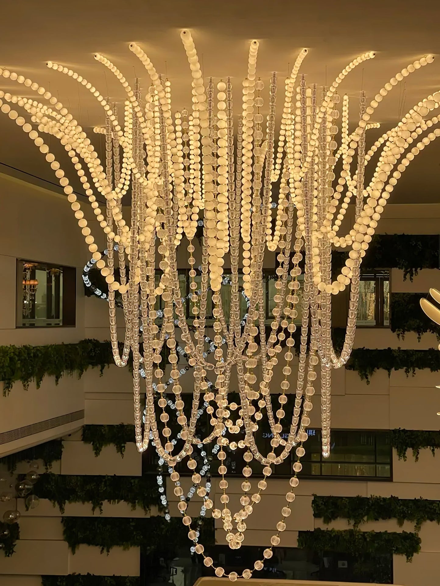 Halti Necklace Acrylic Chandelier - YIOSI