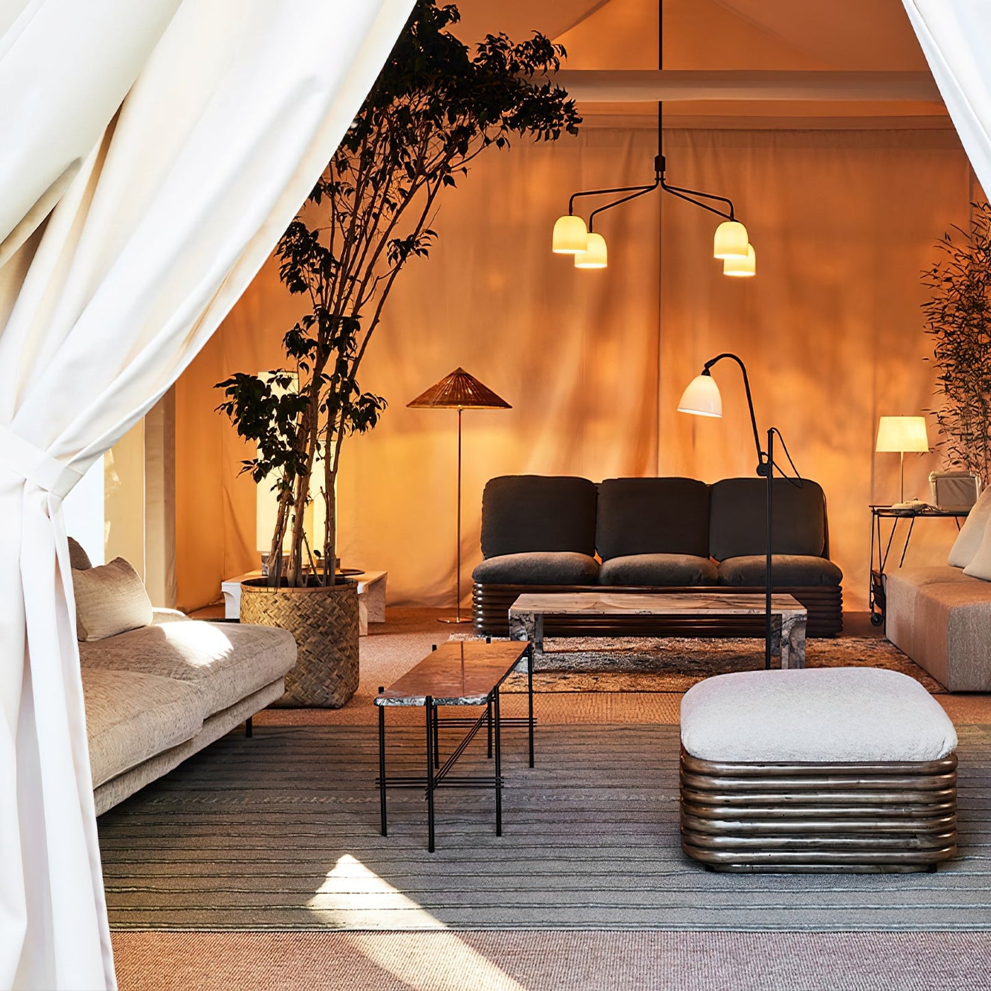 Howard Chandelier - YIOSI