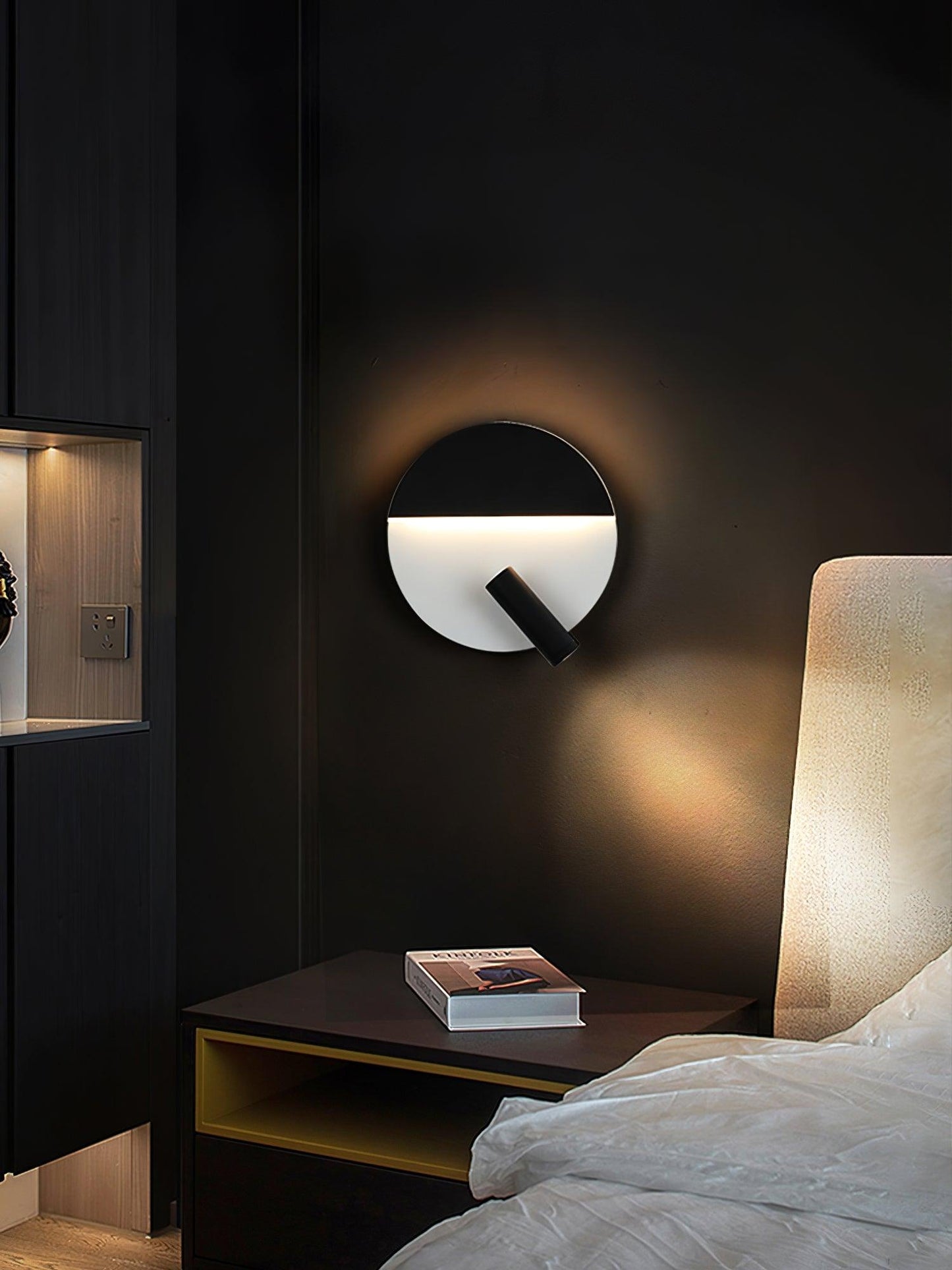 Kneeland Rotatable Wall Lamp - YIOSI
