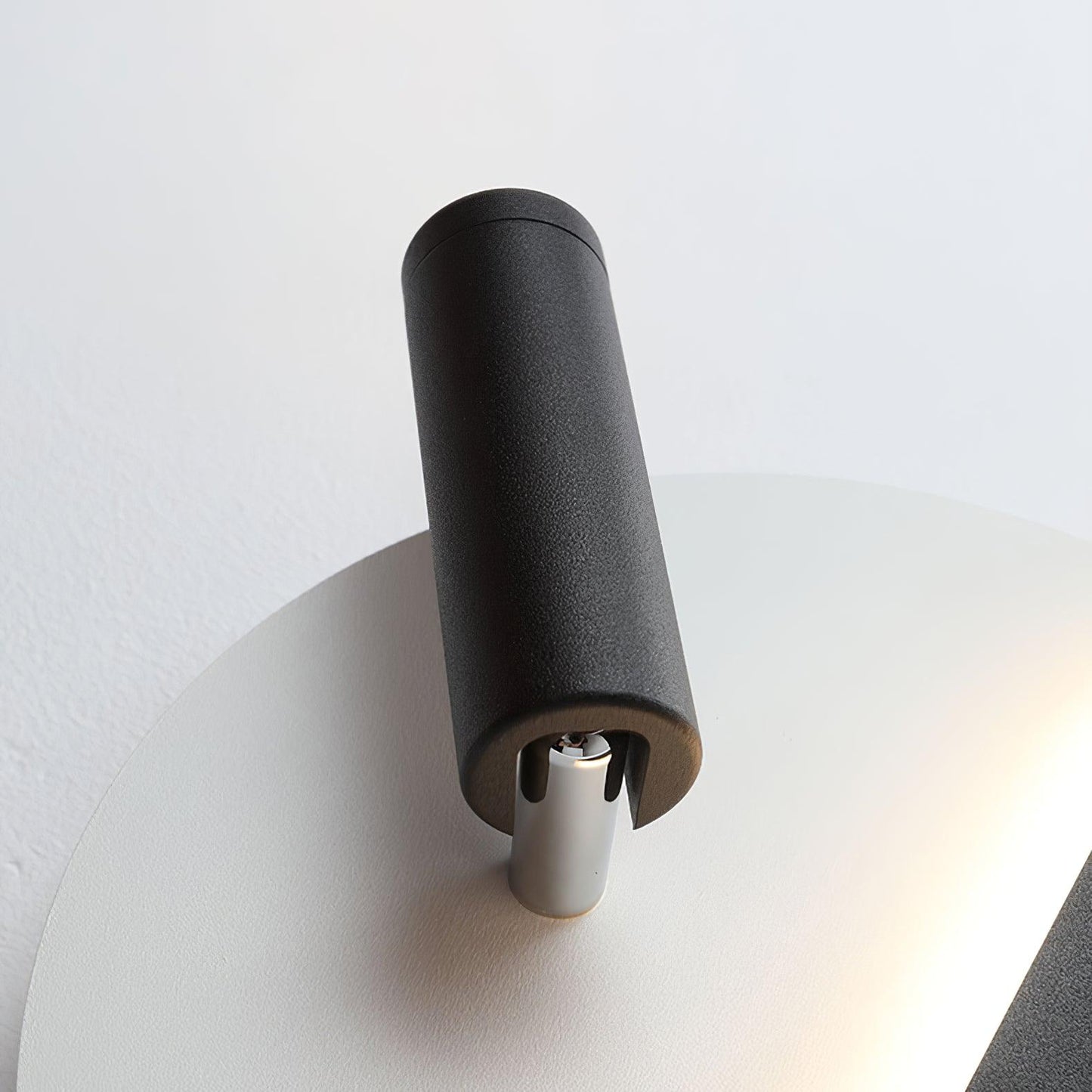 Kneeland Rotatable Wall Lamp - YIOSI