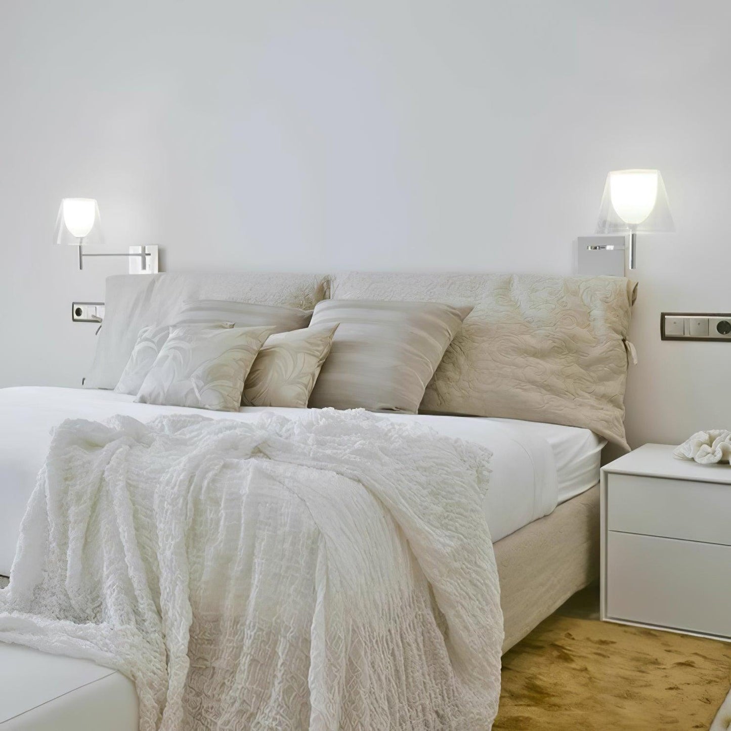 Chrome Prism Wall Lamp - YIOSI