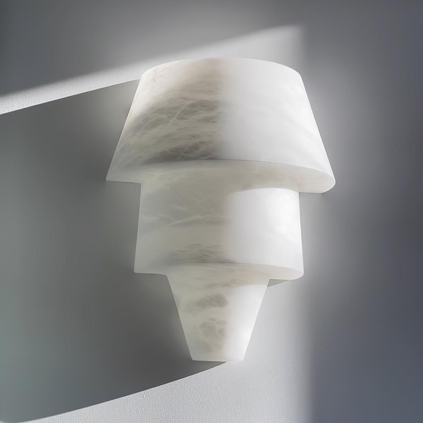 Vakkerlight Alabaster Laboratory Wall Light – Modern Geometric Sconce