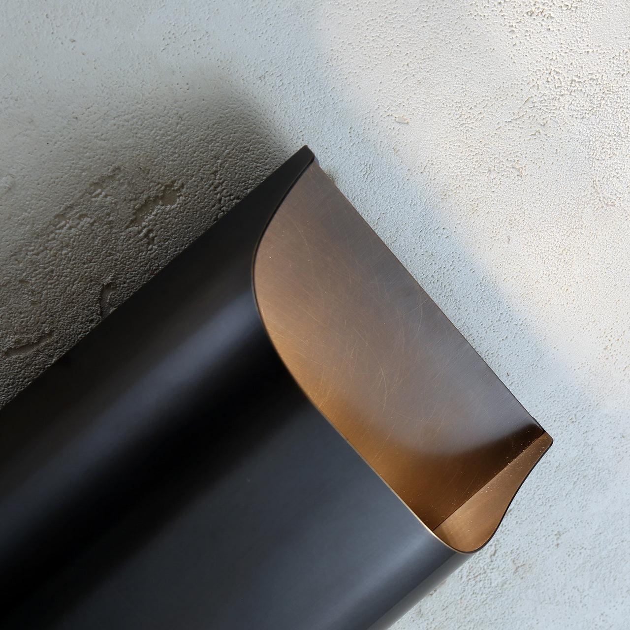 Leclerc Brass Wall Lamp – Polished Brass & Matte Black Sconce