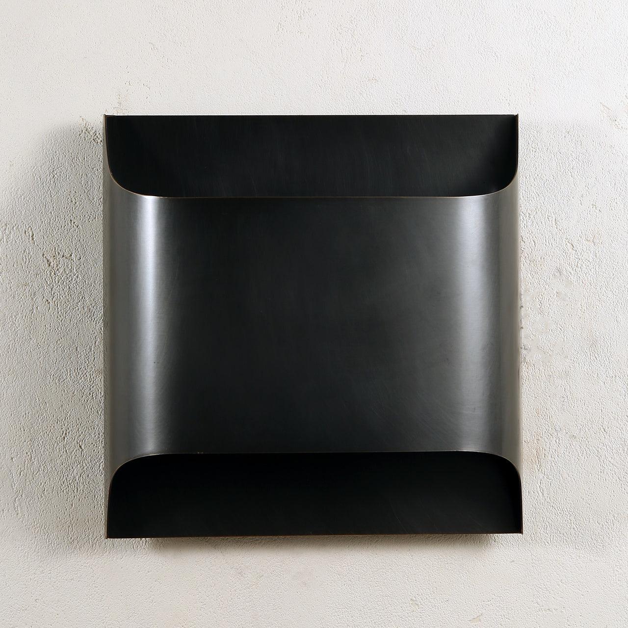 Leclerc Brass Wall Lamp – Polished Brass & Matte Black Sconce