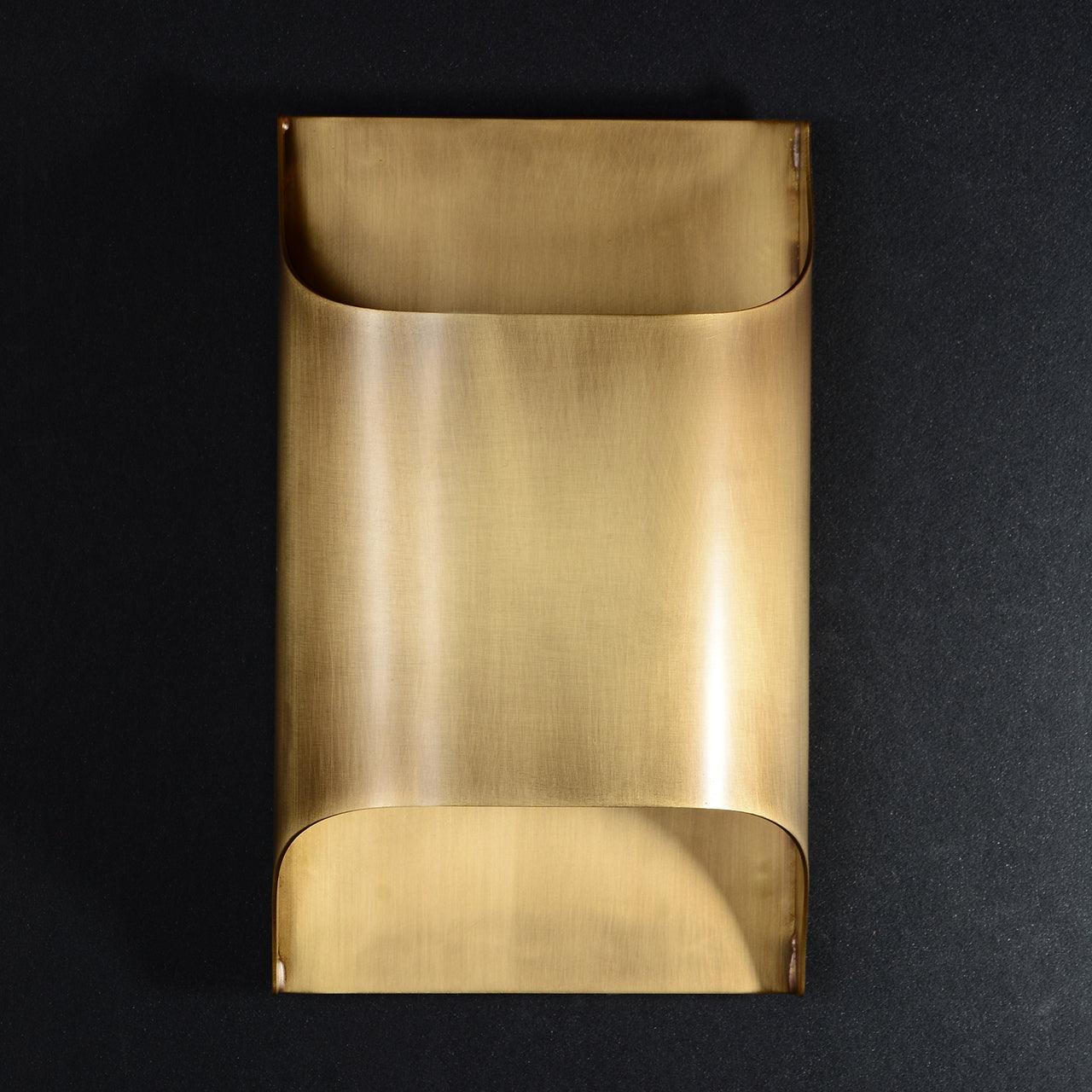 Leclerc Brass Wall Lamp – Polished Brass & Matte Black Sconce