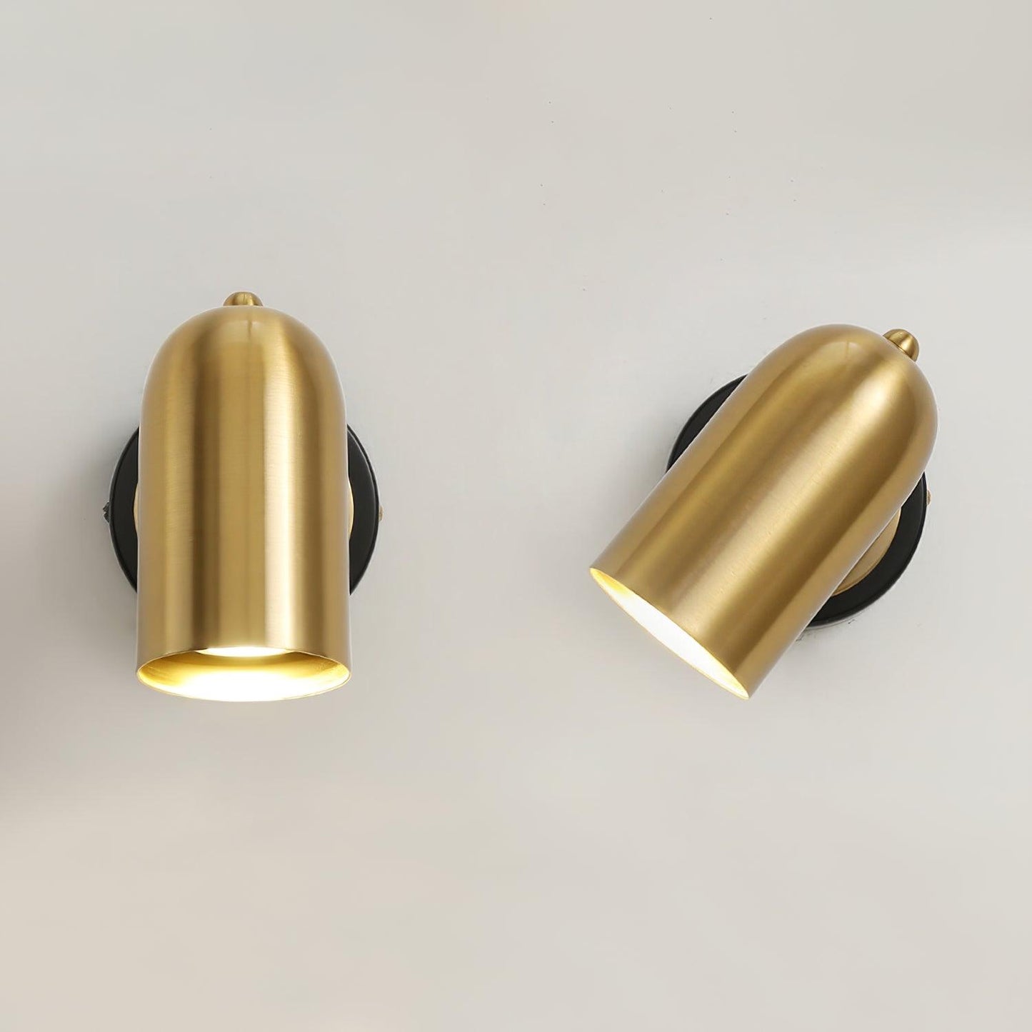 Leonardo Gold Wall Lamp – Polished Iron Sconce with LED Flexibility