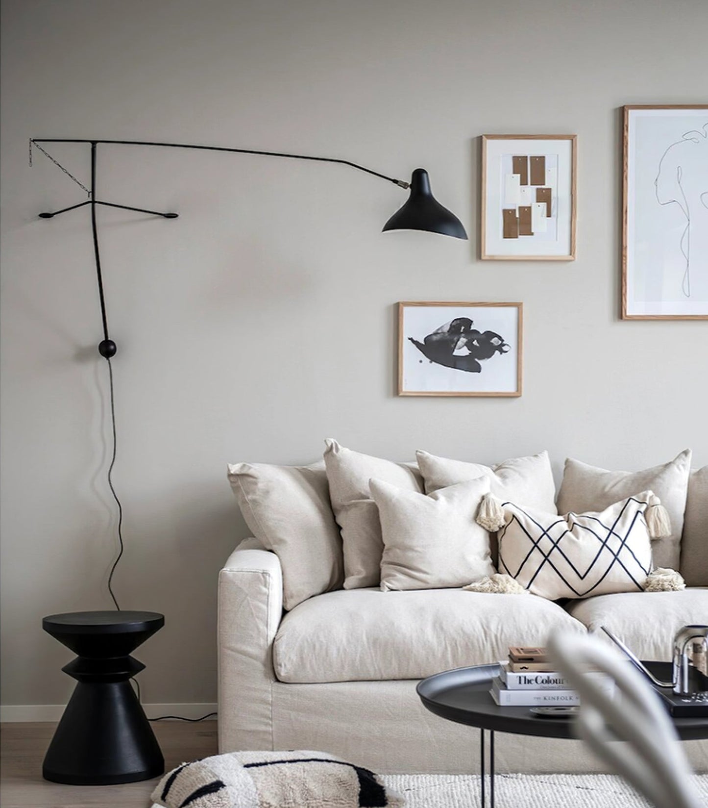 Mantis Arm Wall Lamp - YIOSI