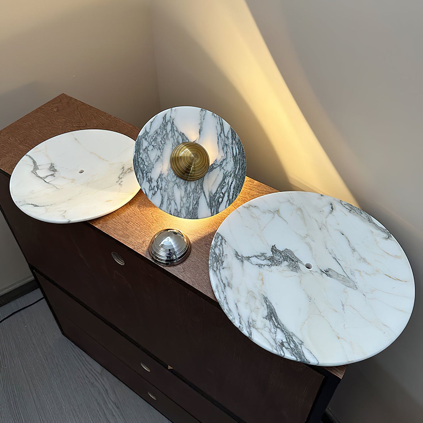 Messier Marble Rechargeable Wall Lamp - YIOSI