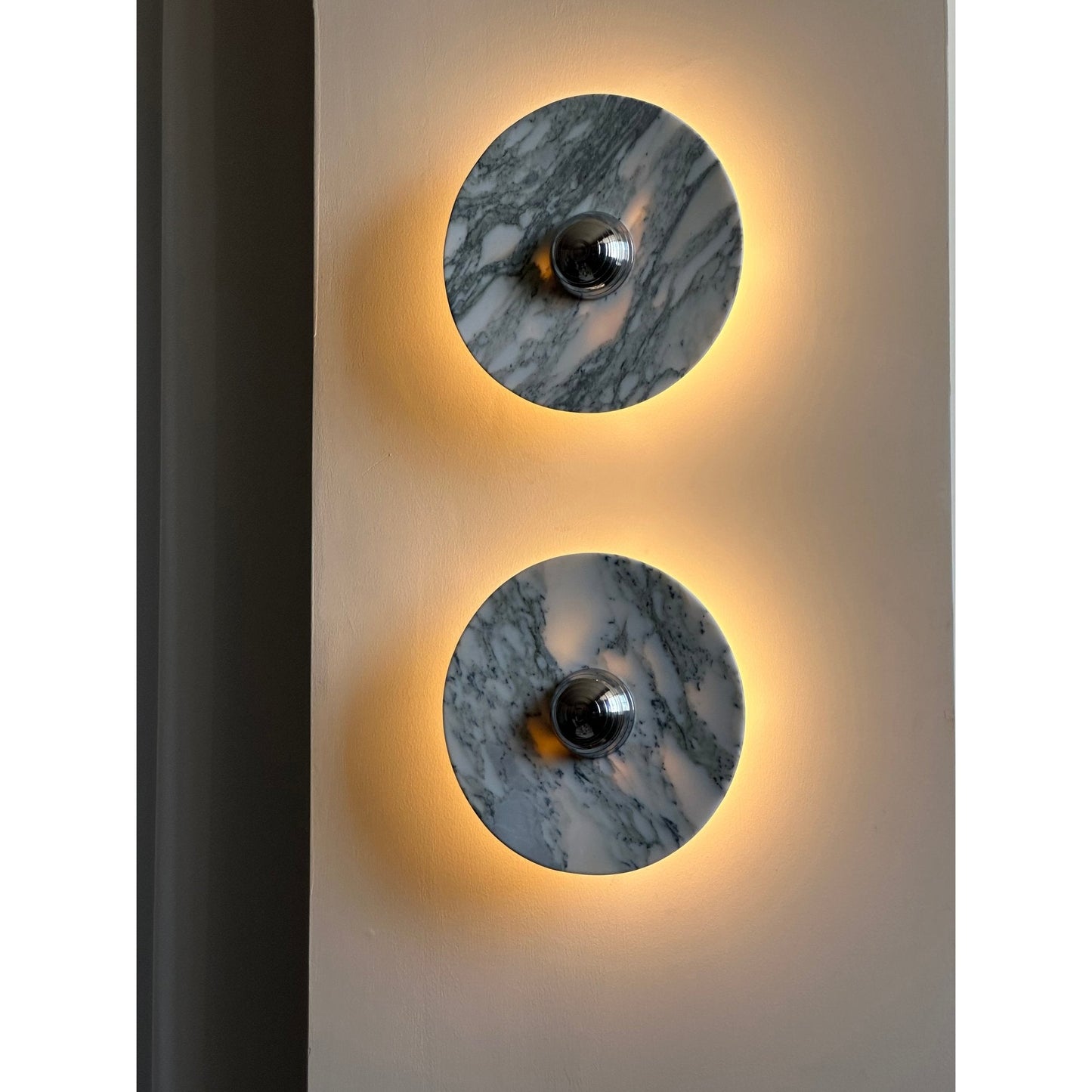 Messier Marble Rechargeable Wall Lamp - YIOSI