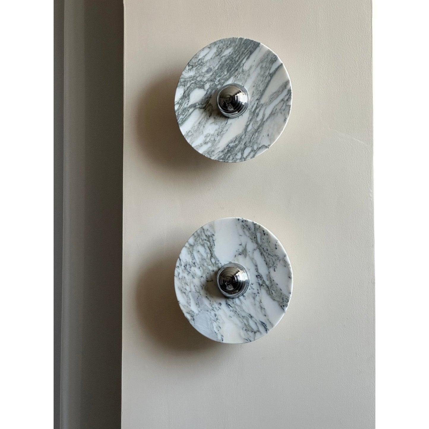 Messier Marble Rechargeable Wall Lamp - YIOSI