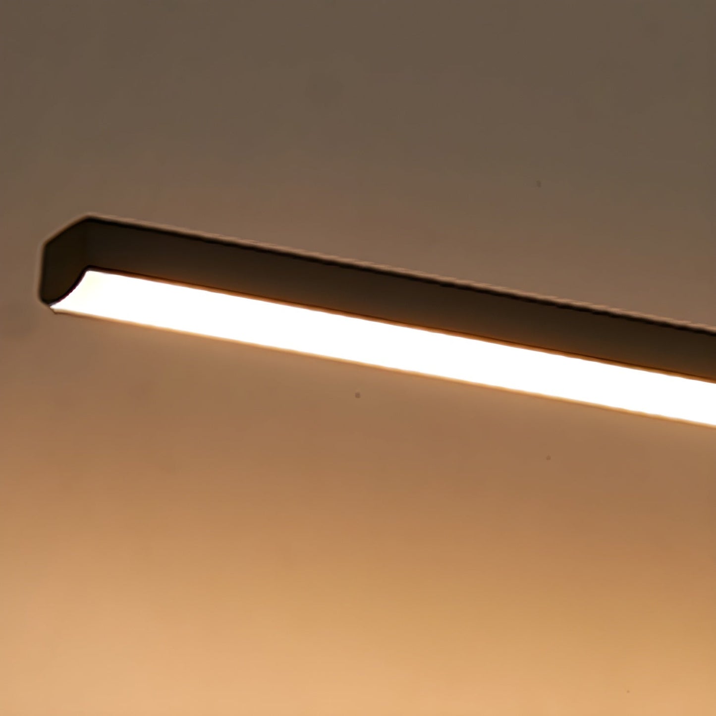 Vakkerlight Metal Linear Mirror Wall Light – Sleek Black/White Finish