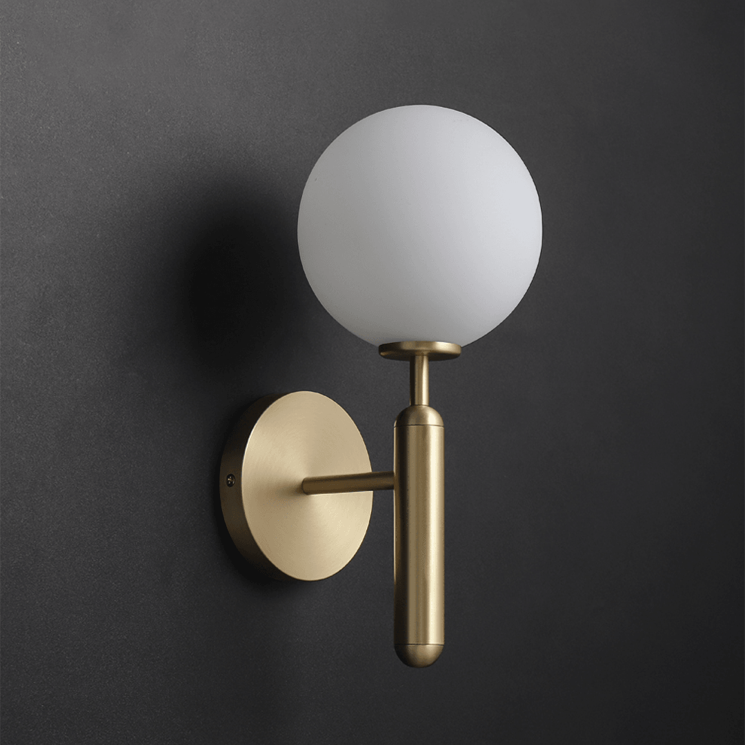 Scandiluxe Brass & Glass Wall Light – Elegant Nordic Sconce