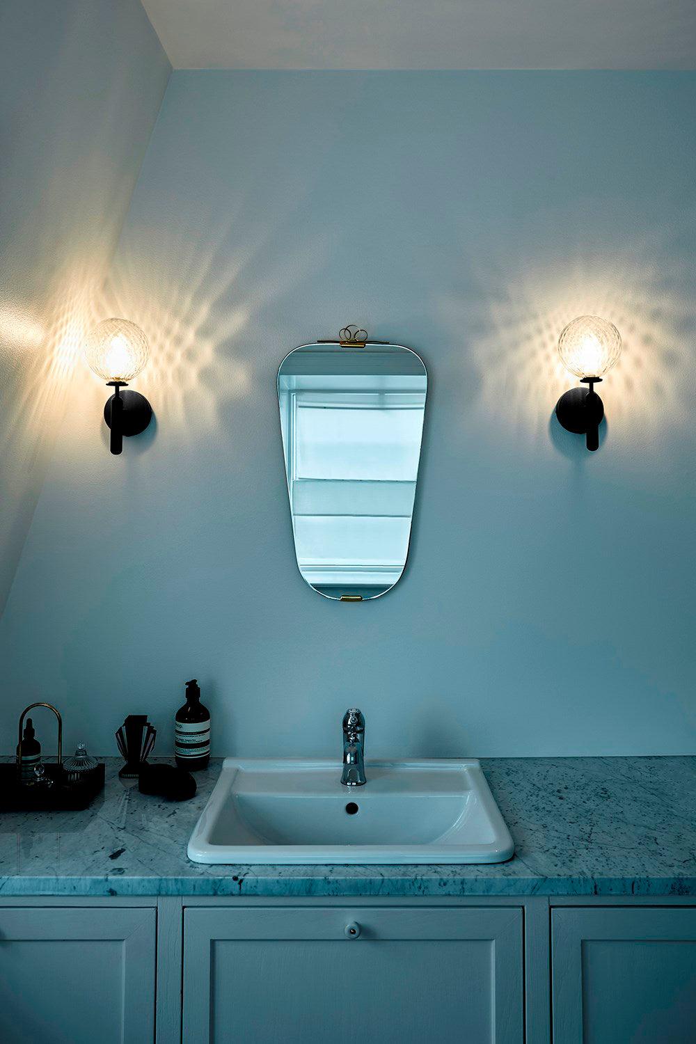 Scandiluxe Brass & Glass Wall Light – Elegant Nordic Sconce