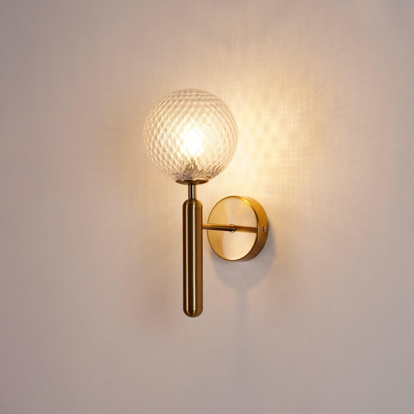 Scandiluxe Brass & Glass Wall Light – Elegant Nordic Sconce
