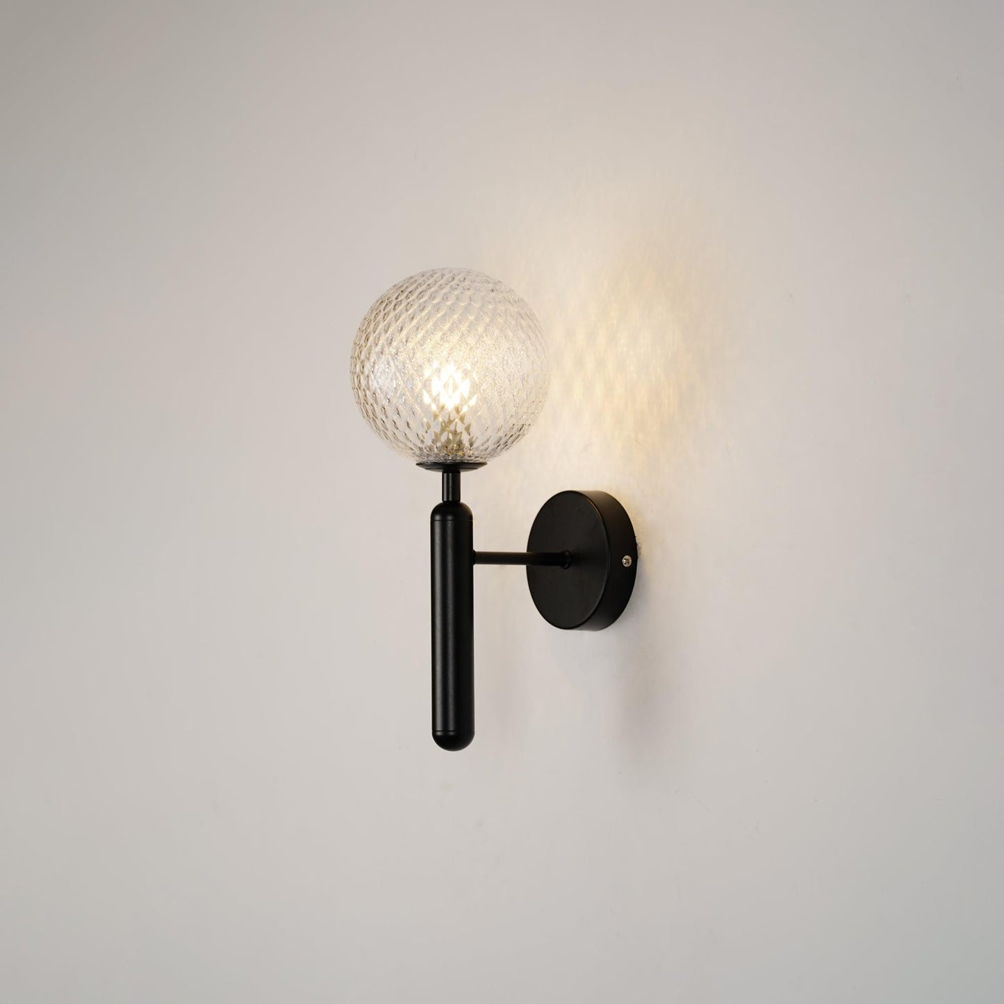 Scandiluxe Brass & Glass Wall Light – Elegant Nordic Sconce