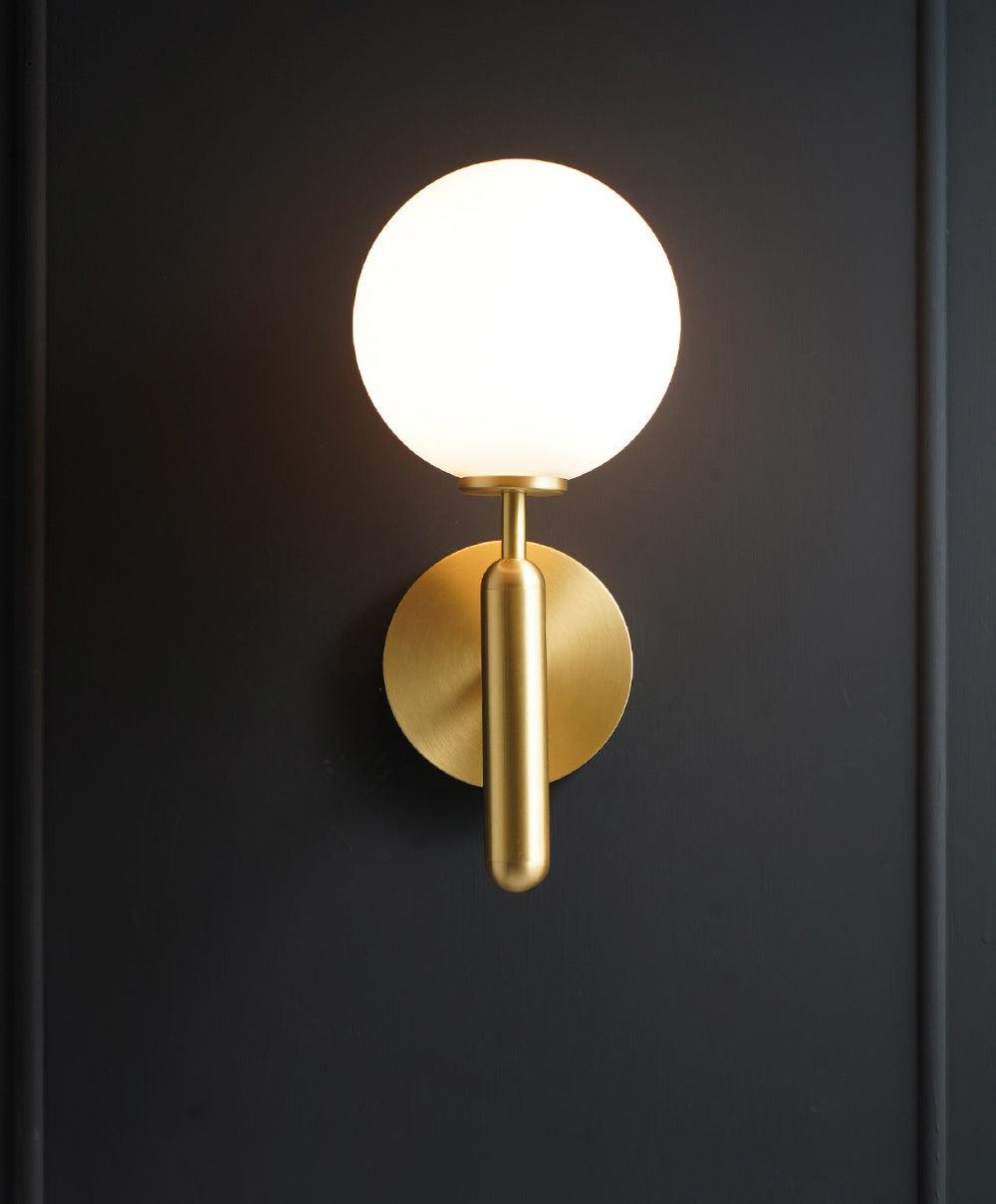 Scandiluxe Brass & Glass Wall Light – Elegant Nordic Sconce