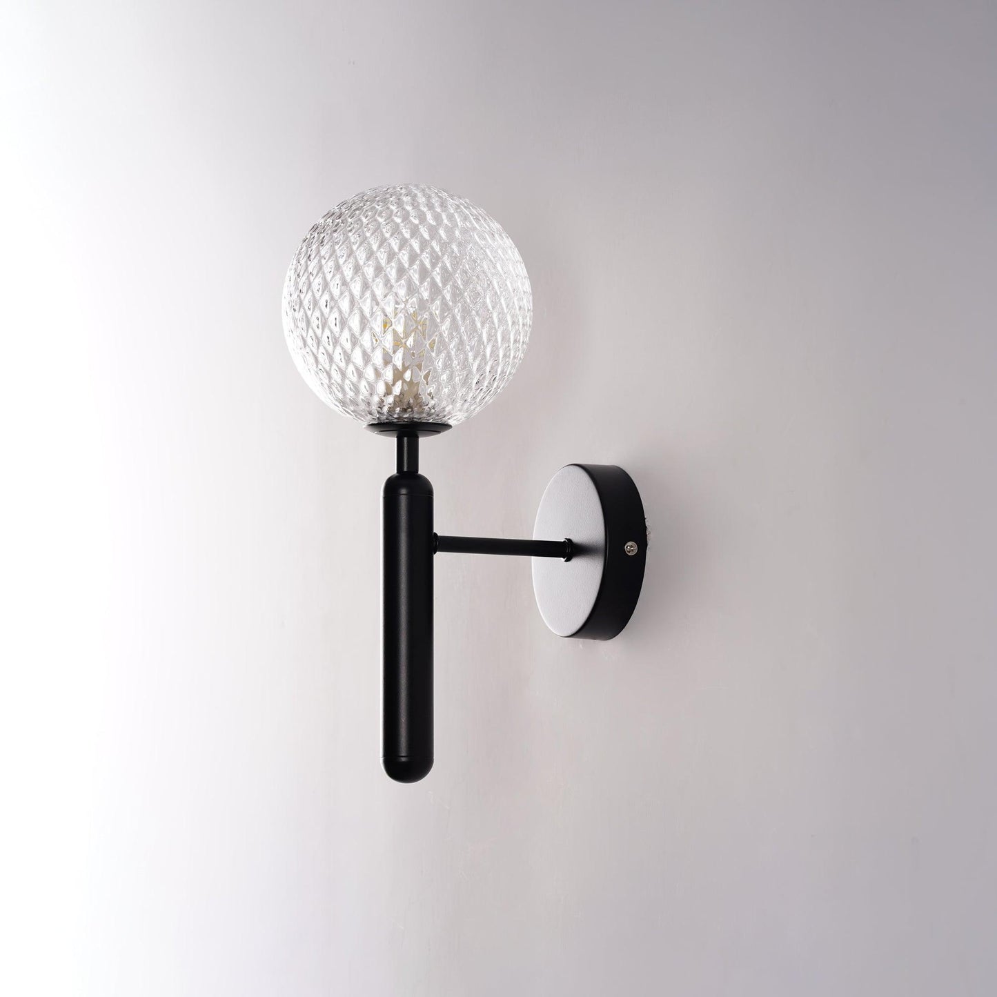 Scandiluxe Brass & Glass Wall Light – Elegant Nordic Sconce