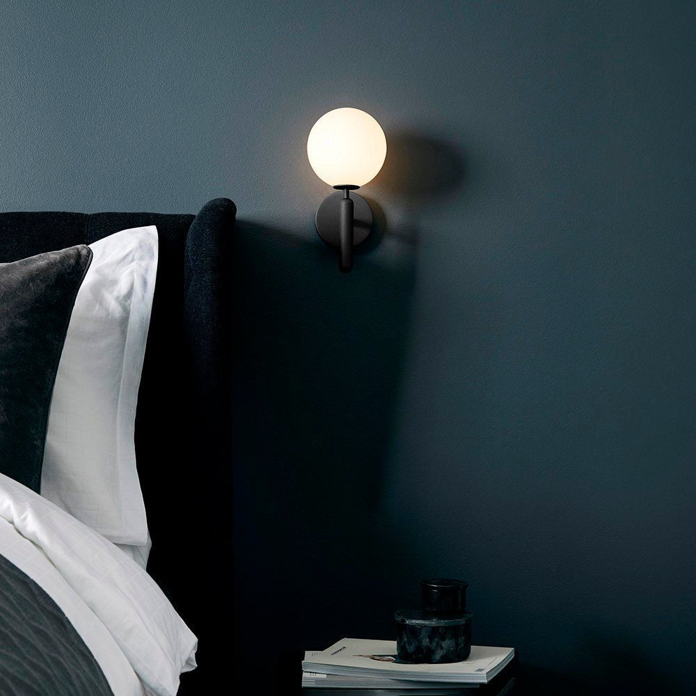 Scandiluxe Brass & Glass Wall Light – Elegant Nordic Sconce