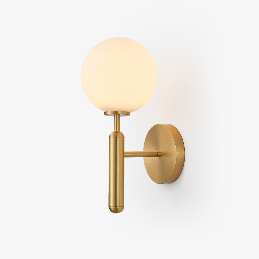 Scandiluxe Brass & Glass Wall Light – Elegant Nordic Sconce