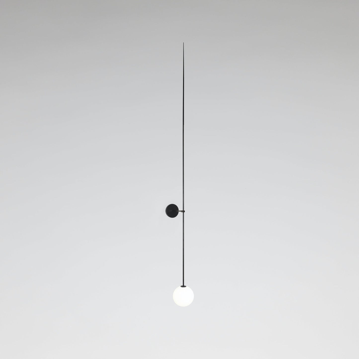 Vakkerlight Mobile Wall Lamp – Sleek Gold & Black Metal Glass Light