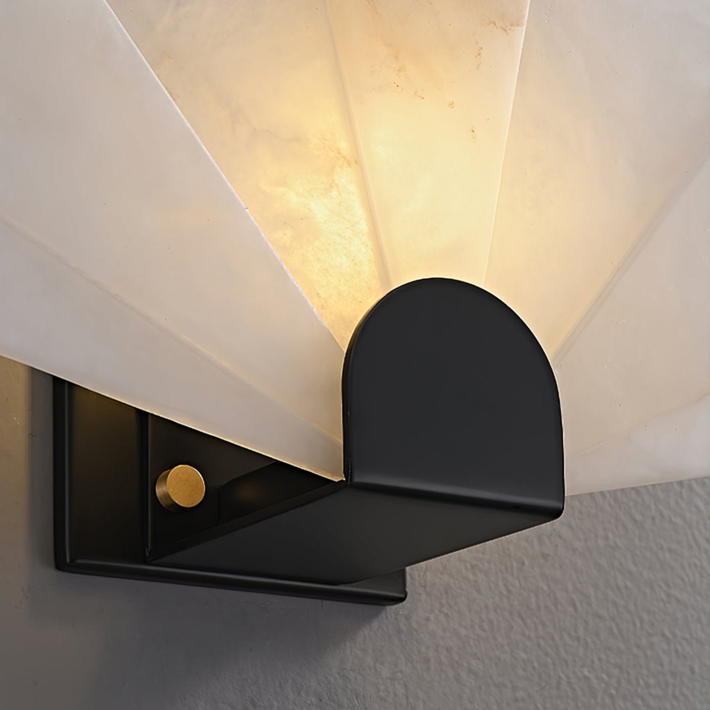 Nevora Alabaster Table Lamp - YIOSI