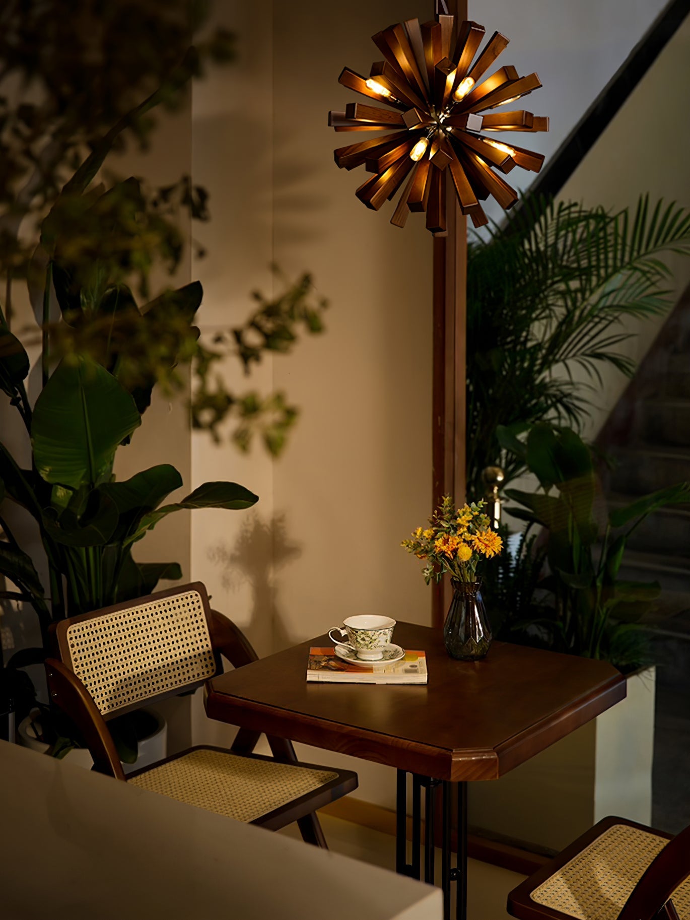 Nova Burst Chandelier - YIOSI