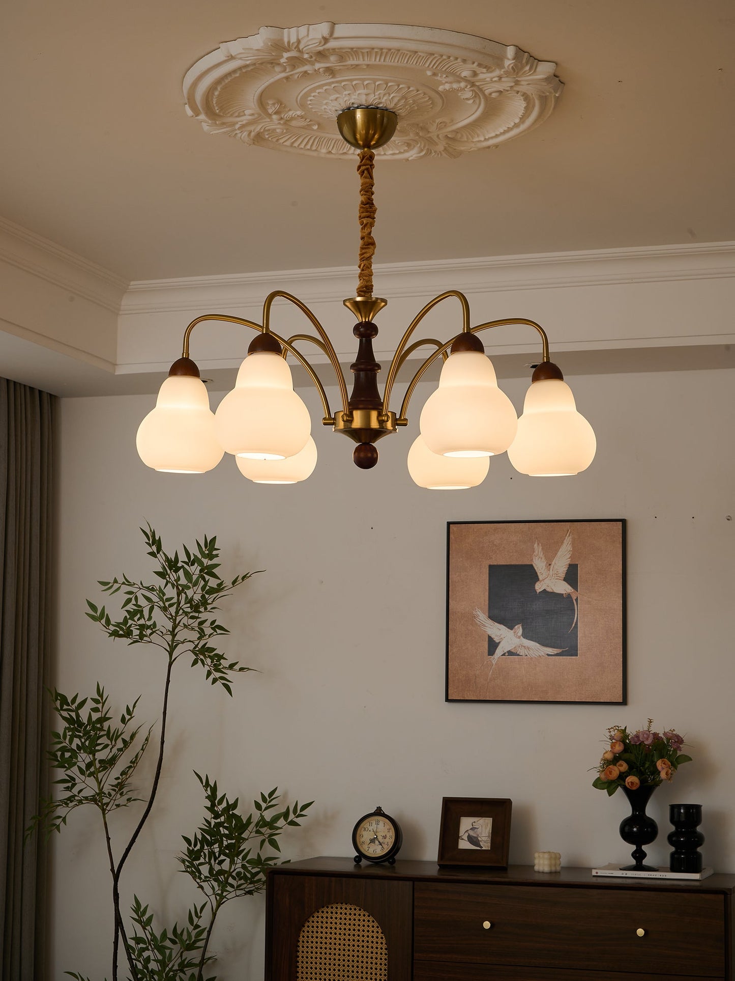Novelle Chandelier - YIOSI