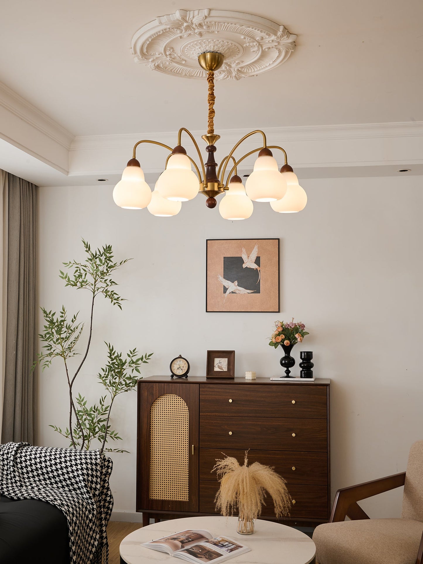 Novelle Chandelier - YIOSI