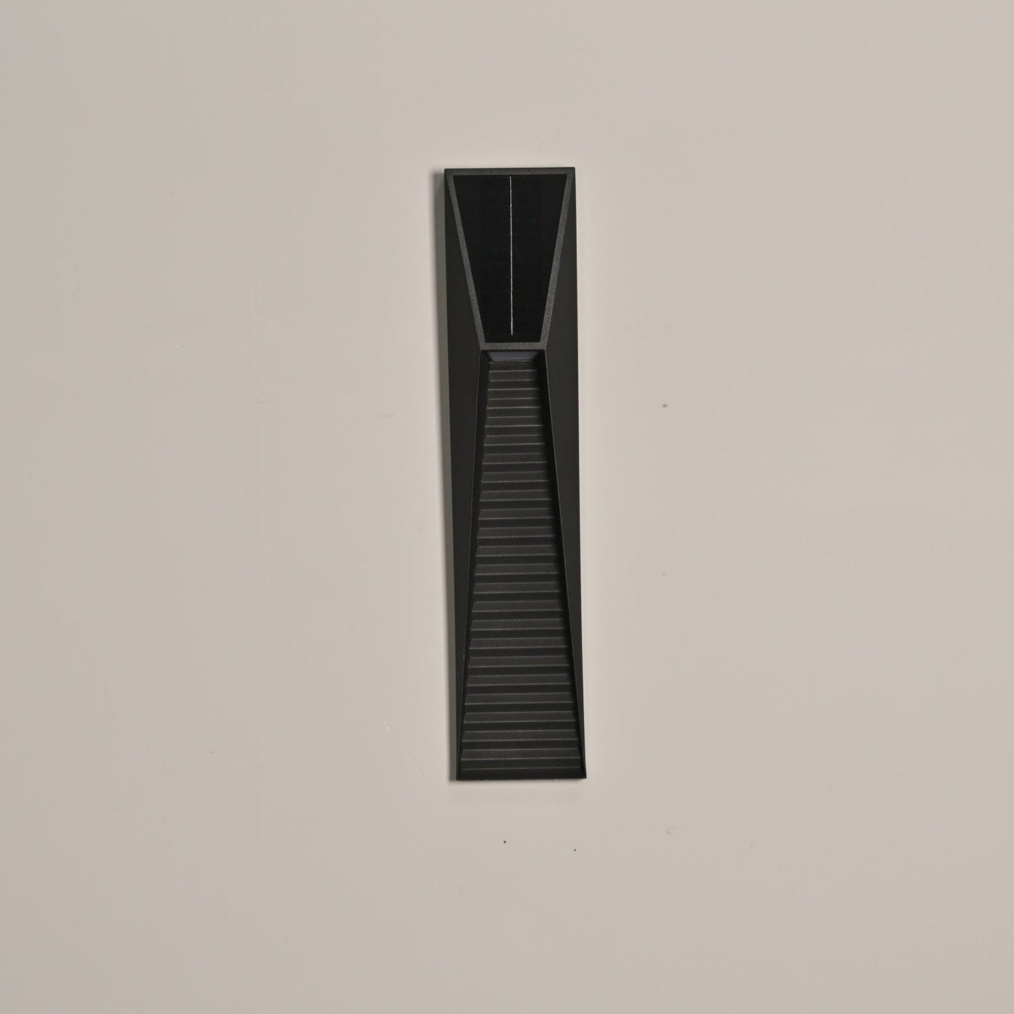Obsidian Path Solar Outdoor Wall Light - YIOSI