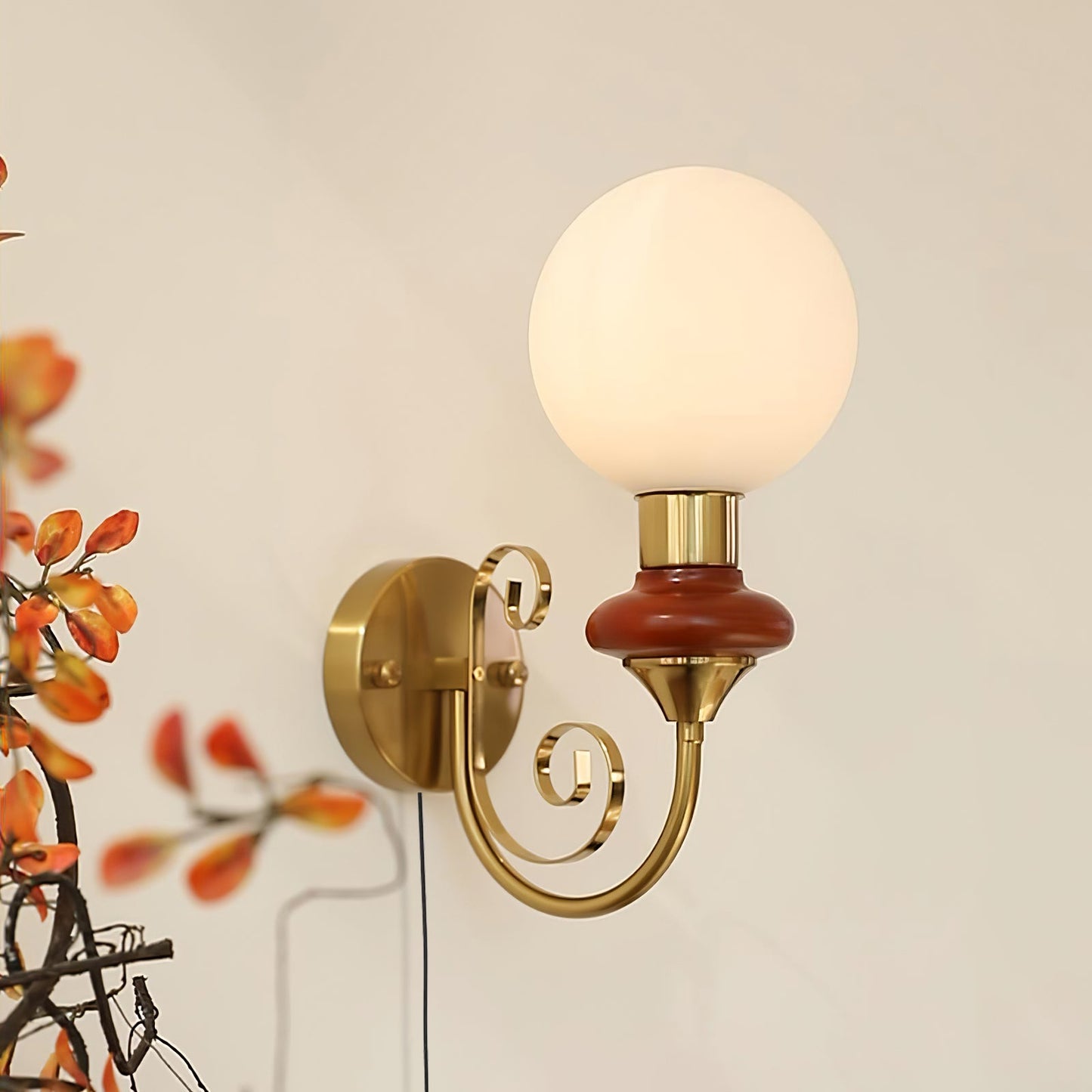 Onyx Plug - in Wall Lamp - YIOSI