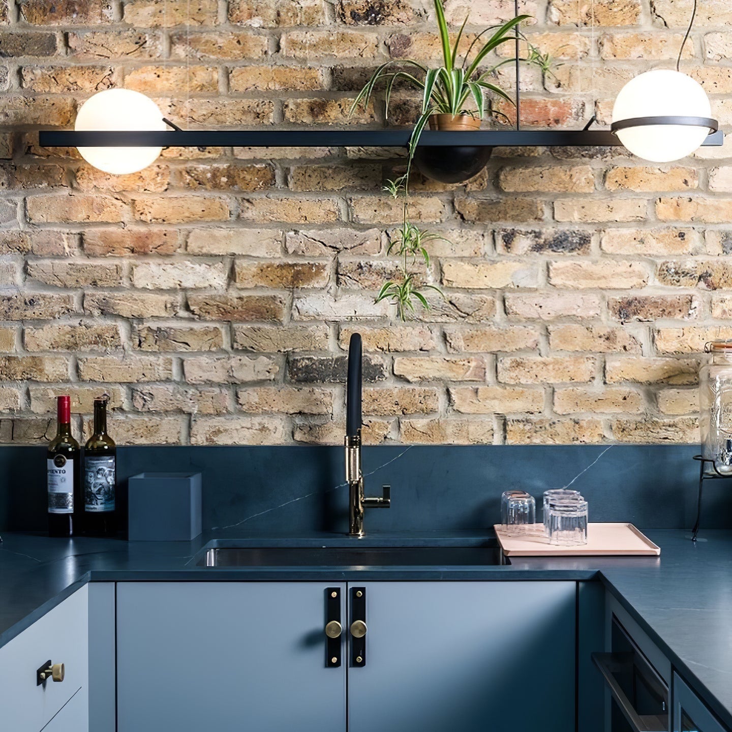 Solstice Wall Light - YIOSI