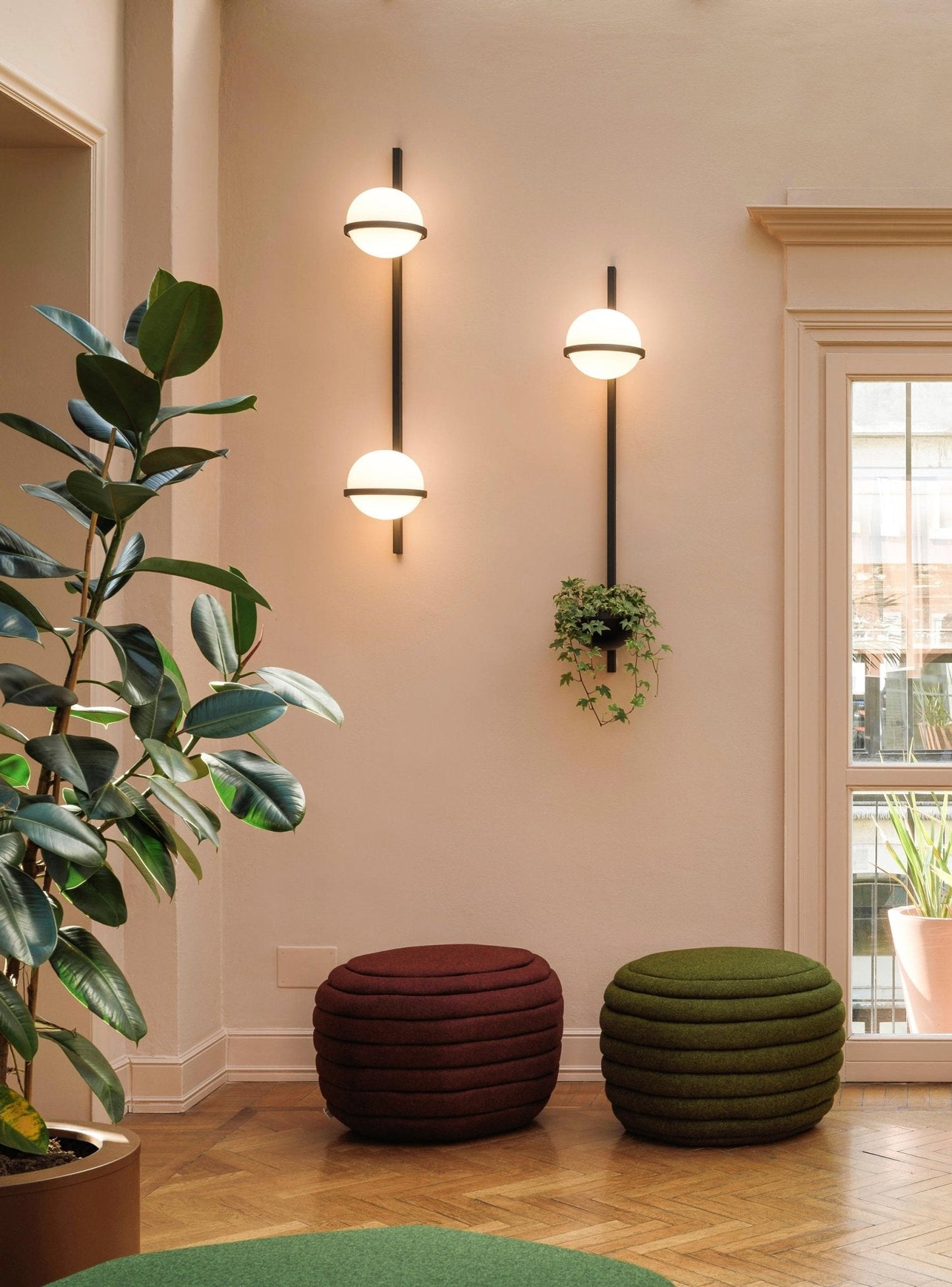 Solstice Outdoor Wall Light - YIOSI