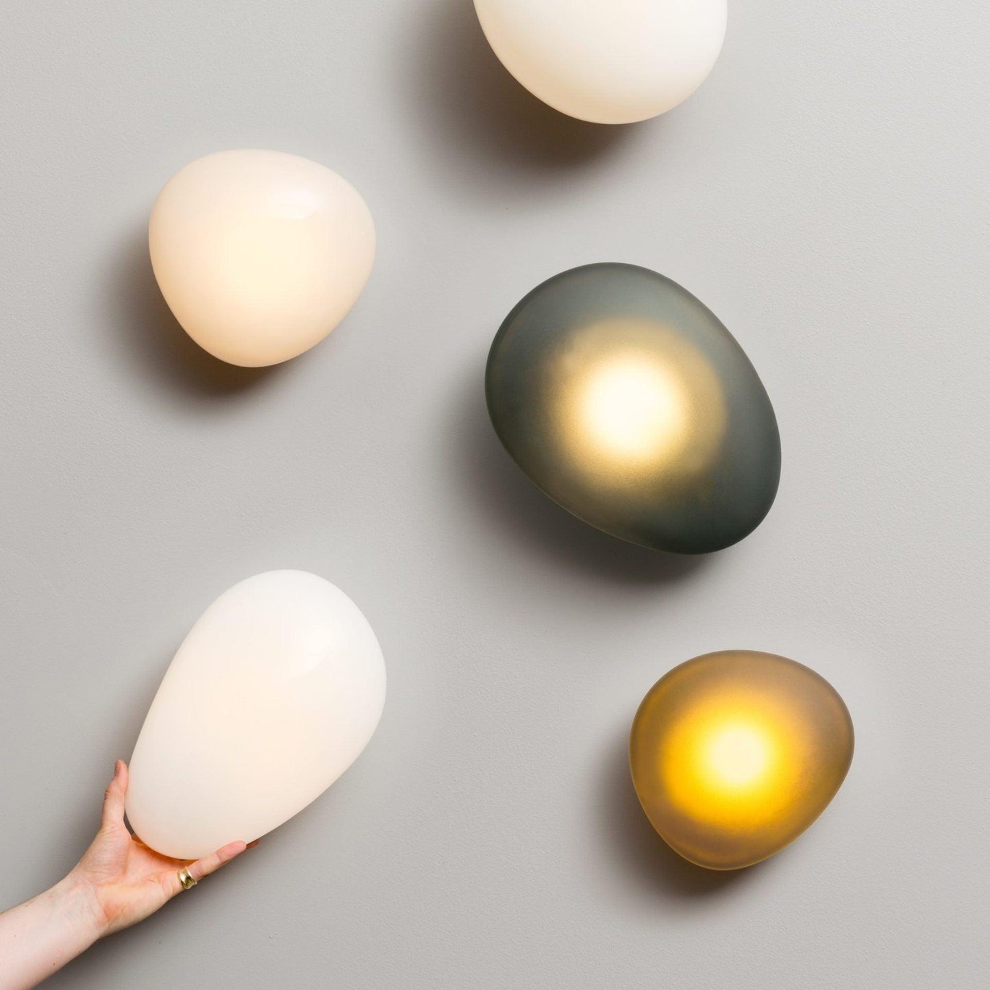 Vakkerlight Bubble Glass Wall Lamp Modern Translucent Pebble Design
