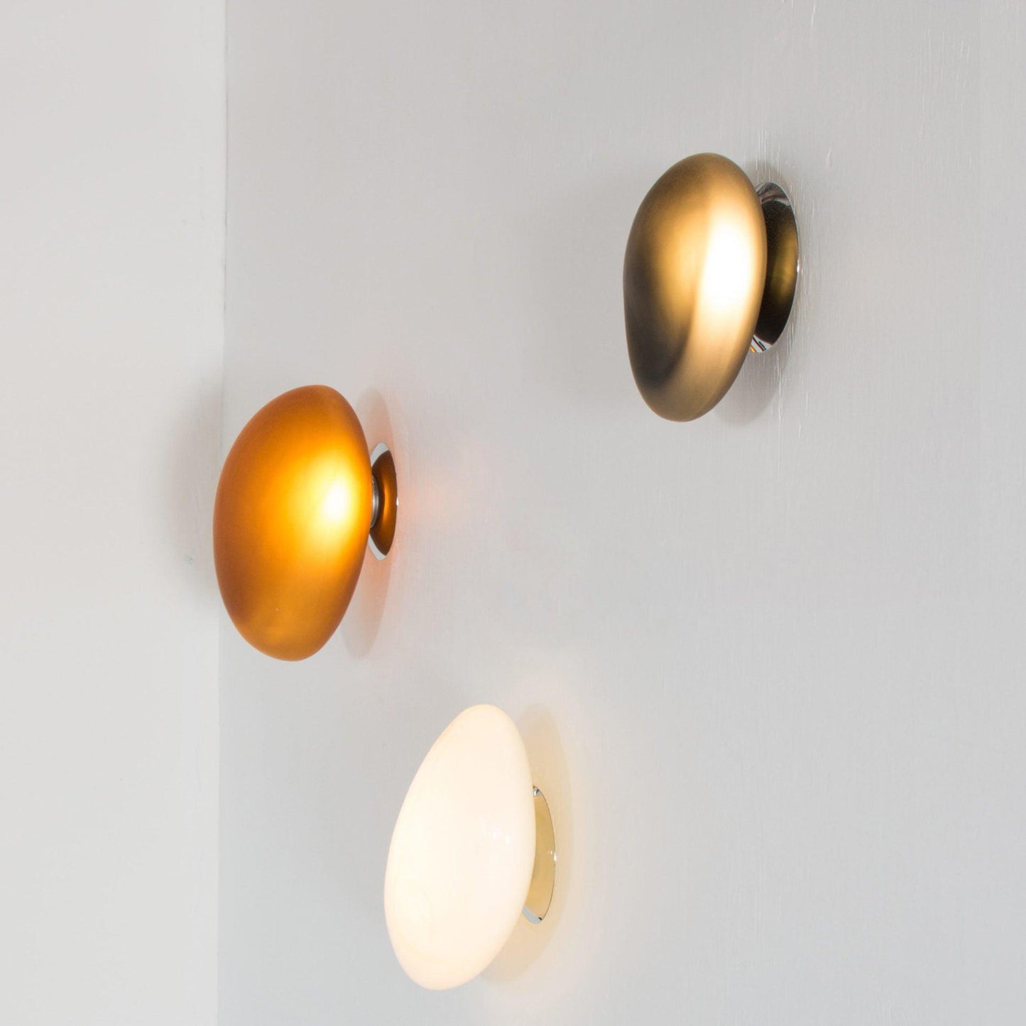 Vakkerlight Bubble Glass Wall Lamp Modern Translucent Pebble Design