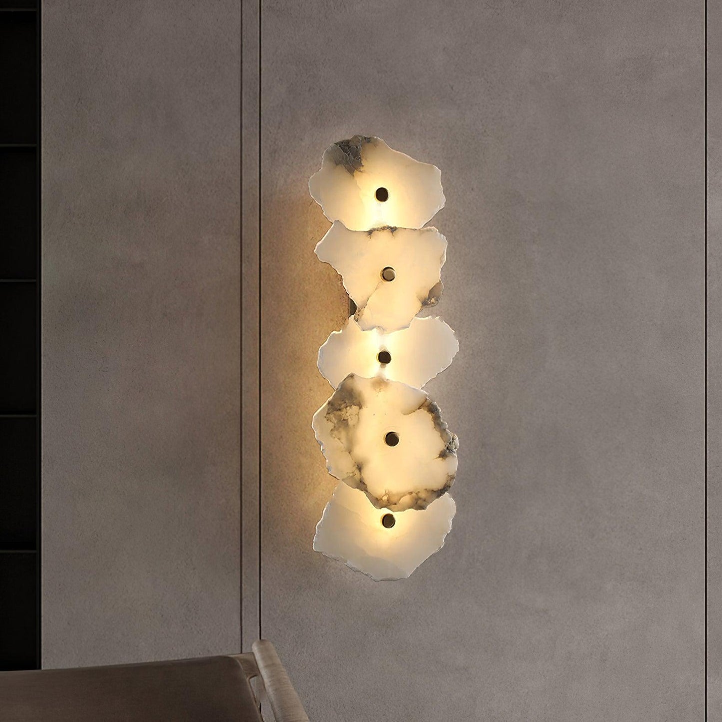 Petra Gold & White Alabaster Wall Lamp – Modern Elegance