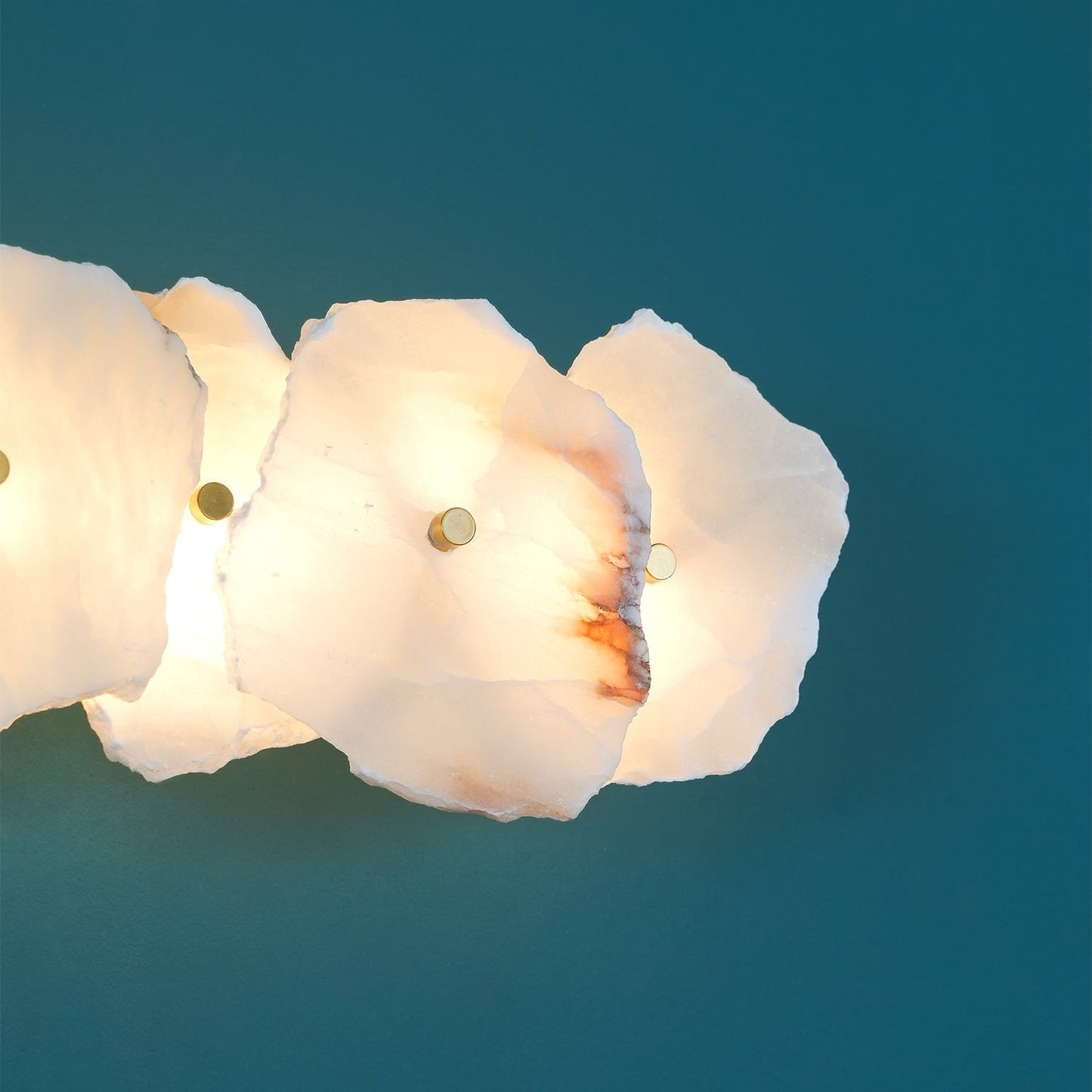 Petra Gold & White Alabaster Wall Lamp – Modern Elegance