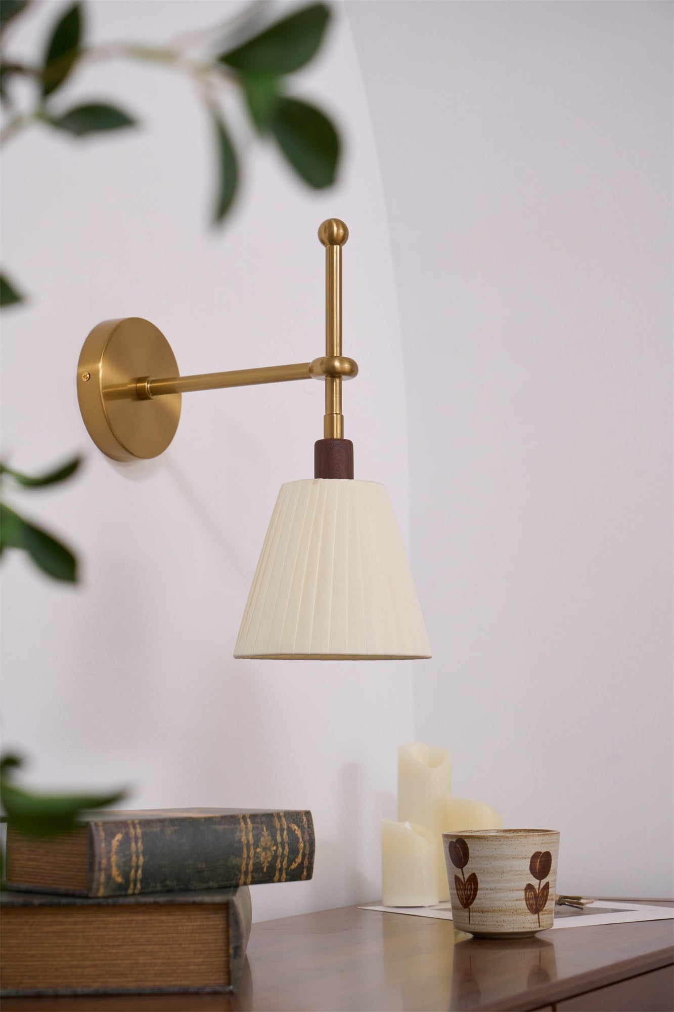 Pleated Fabric Wall Lamp - YIOSI