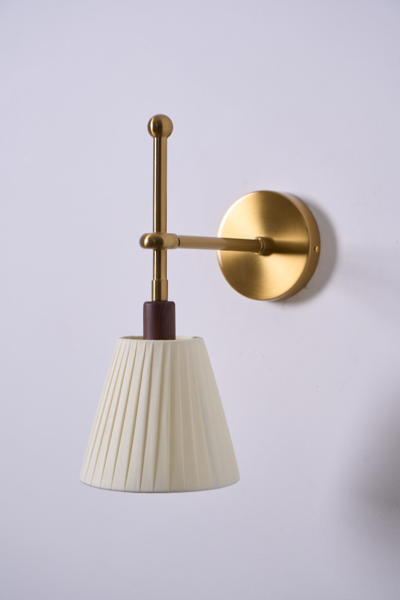 Pleated Fabric Wall Lamp - YIOSI