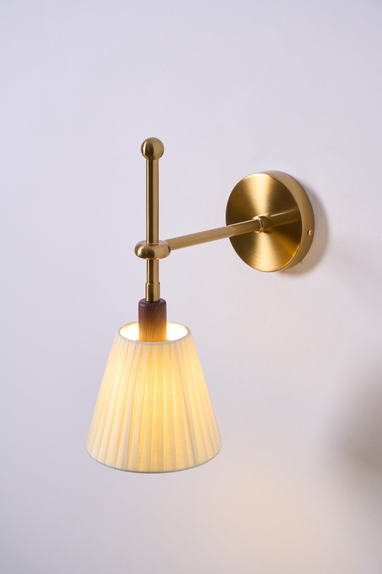 Pleated Fabric Wall Lamp - YIOSI