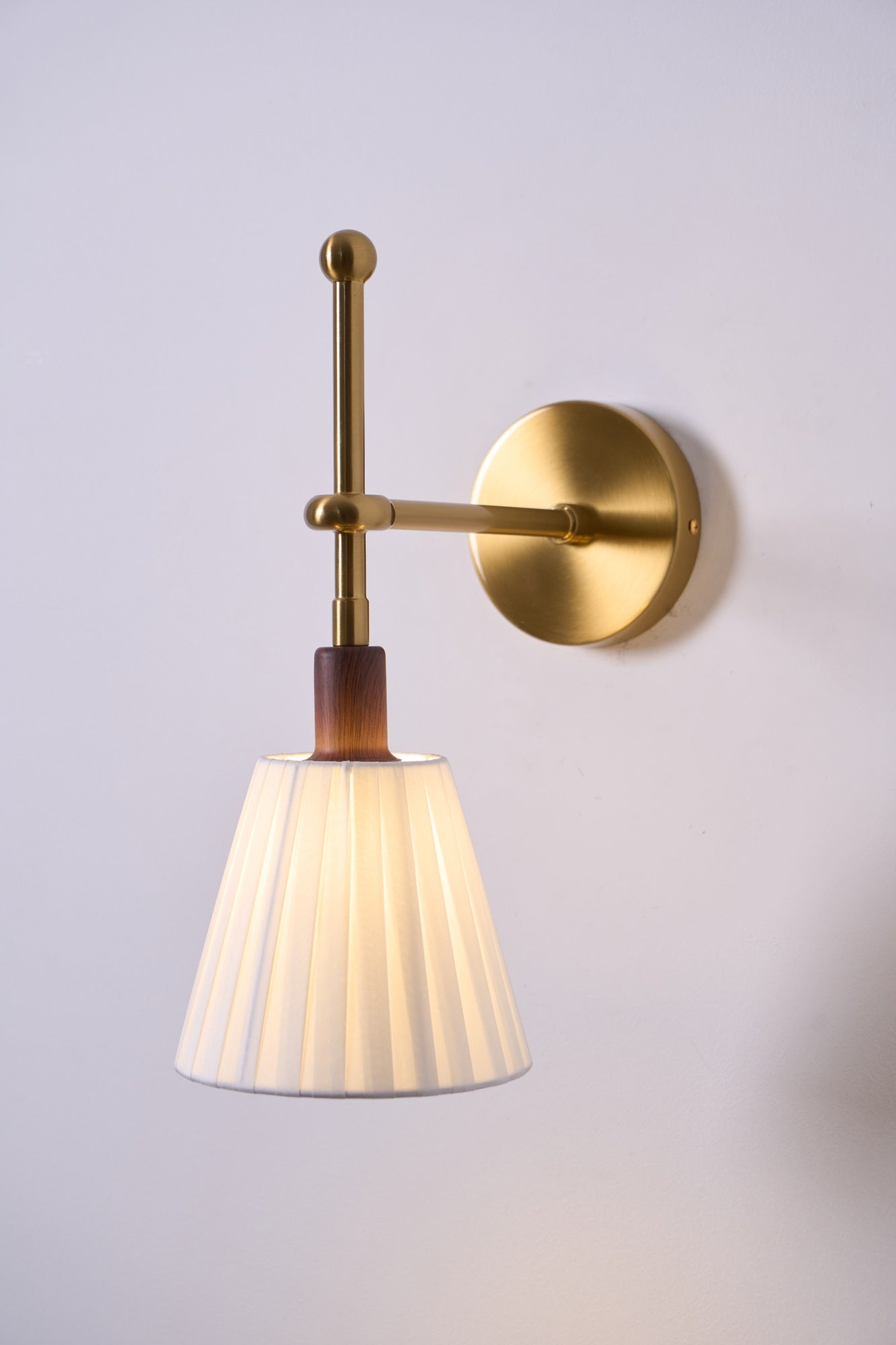 Pleated Fabric Wall Lamp - YIOSI