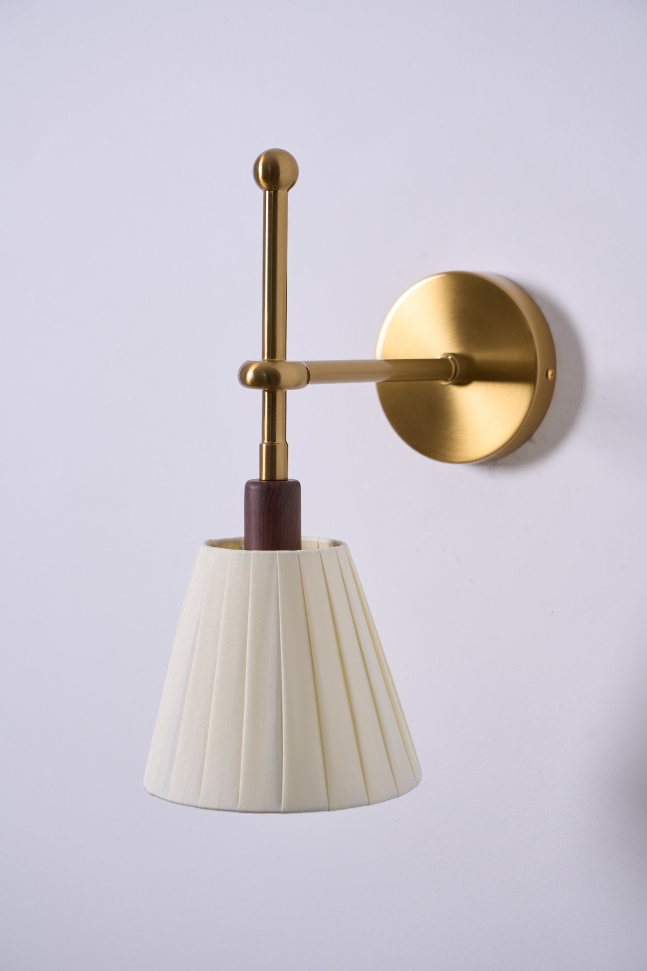 Pleated Fabric Wall Lamp - YIOSI