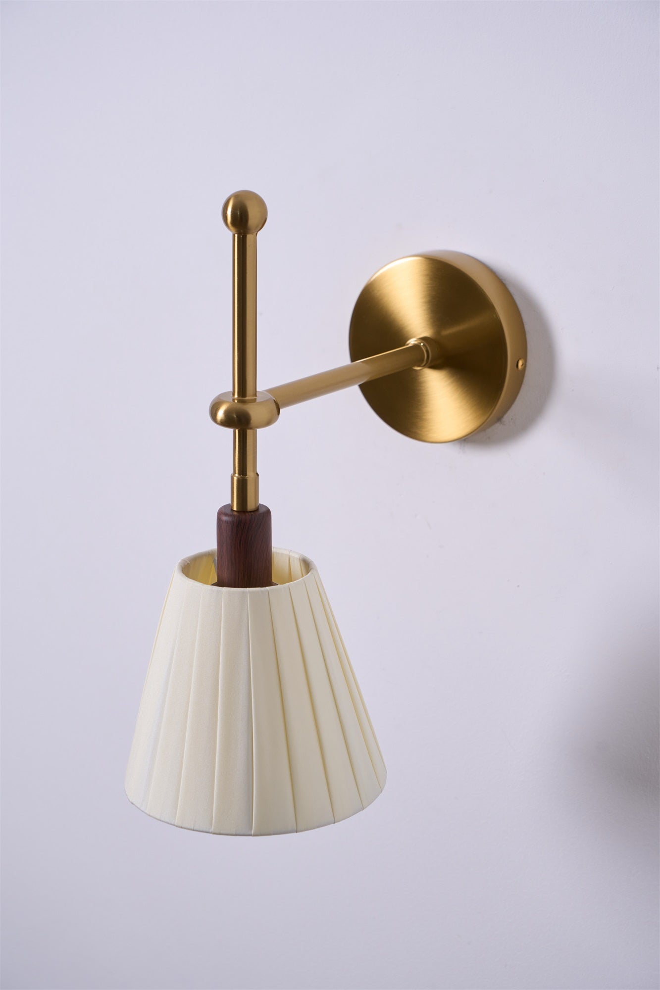 Pleated Fabric Wall Lamp - YIOSI