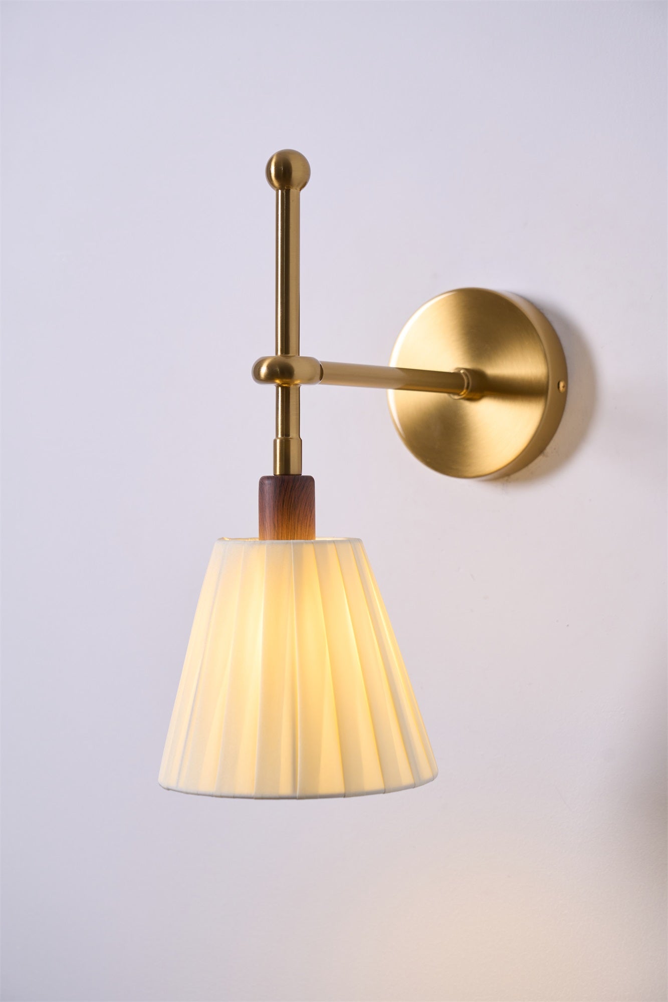 Pleated Fabric Wall Lamp - YIOSI