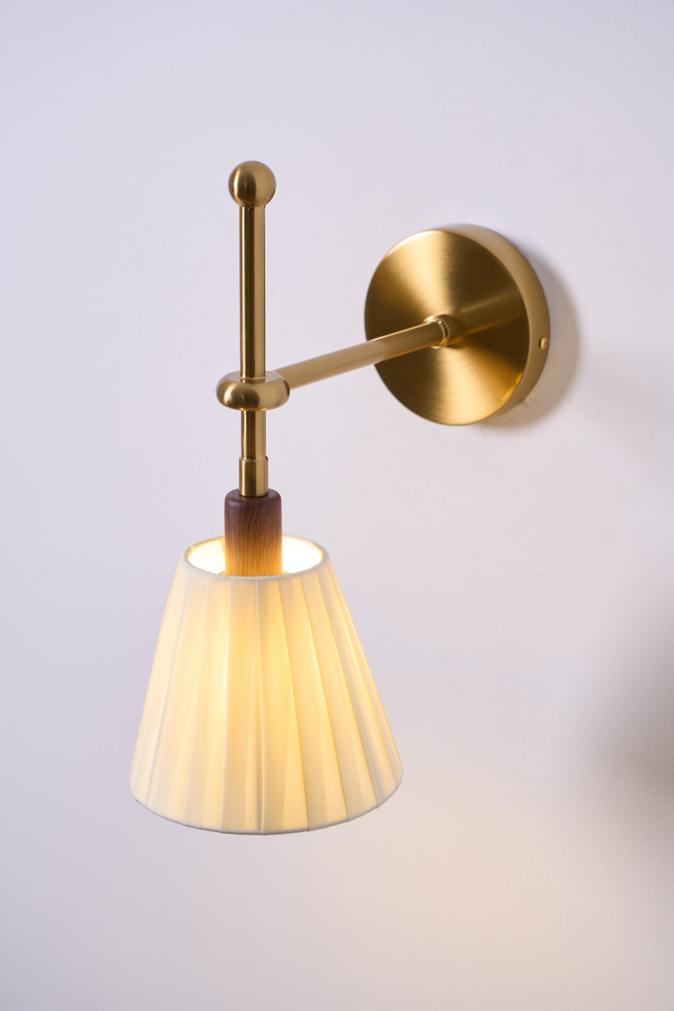 Pleated Fabric Wall Lamp - YIOSI