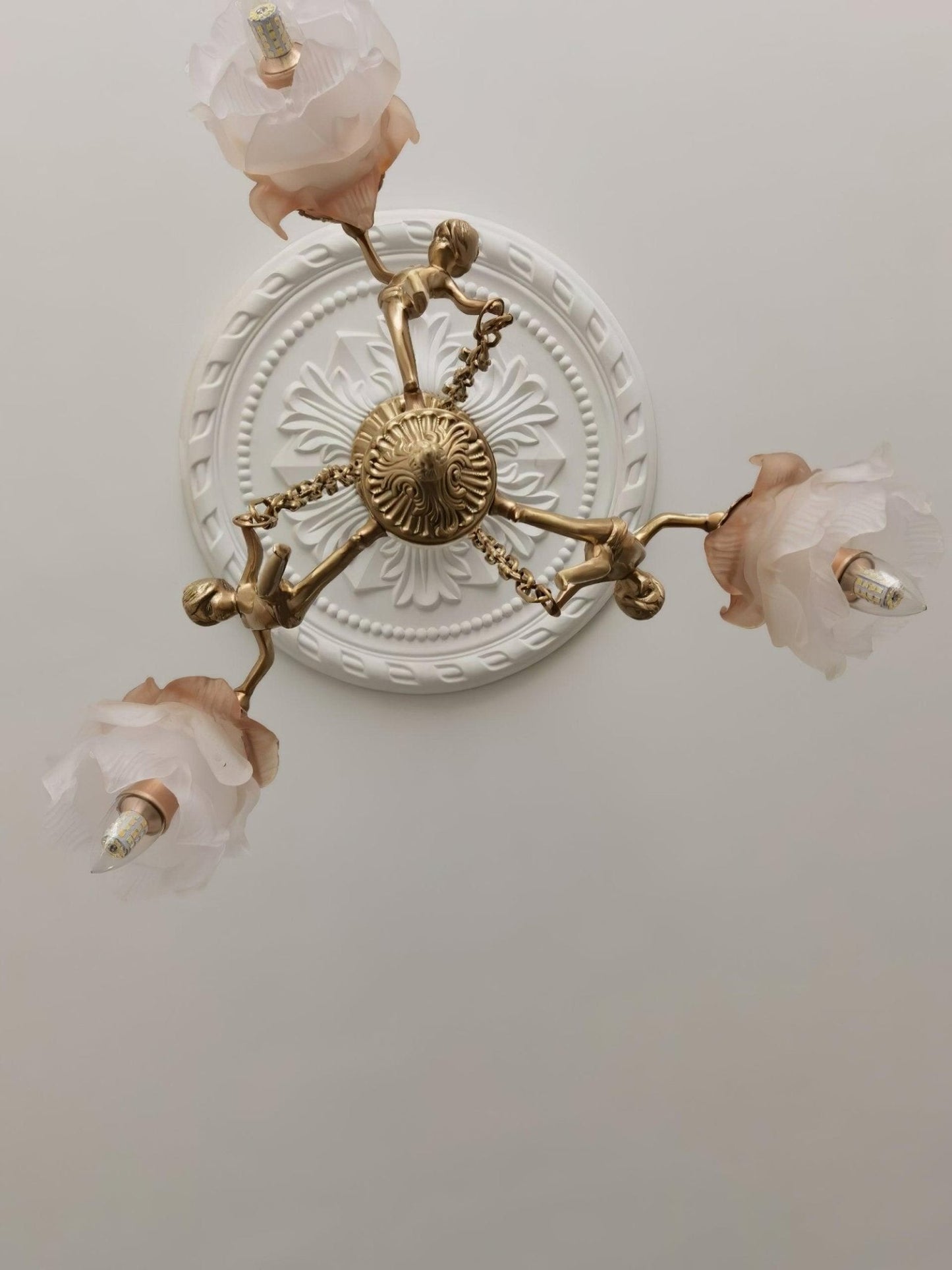 Putti Statuettes Brass Suspension - YIOSI