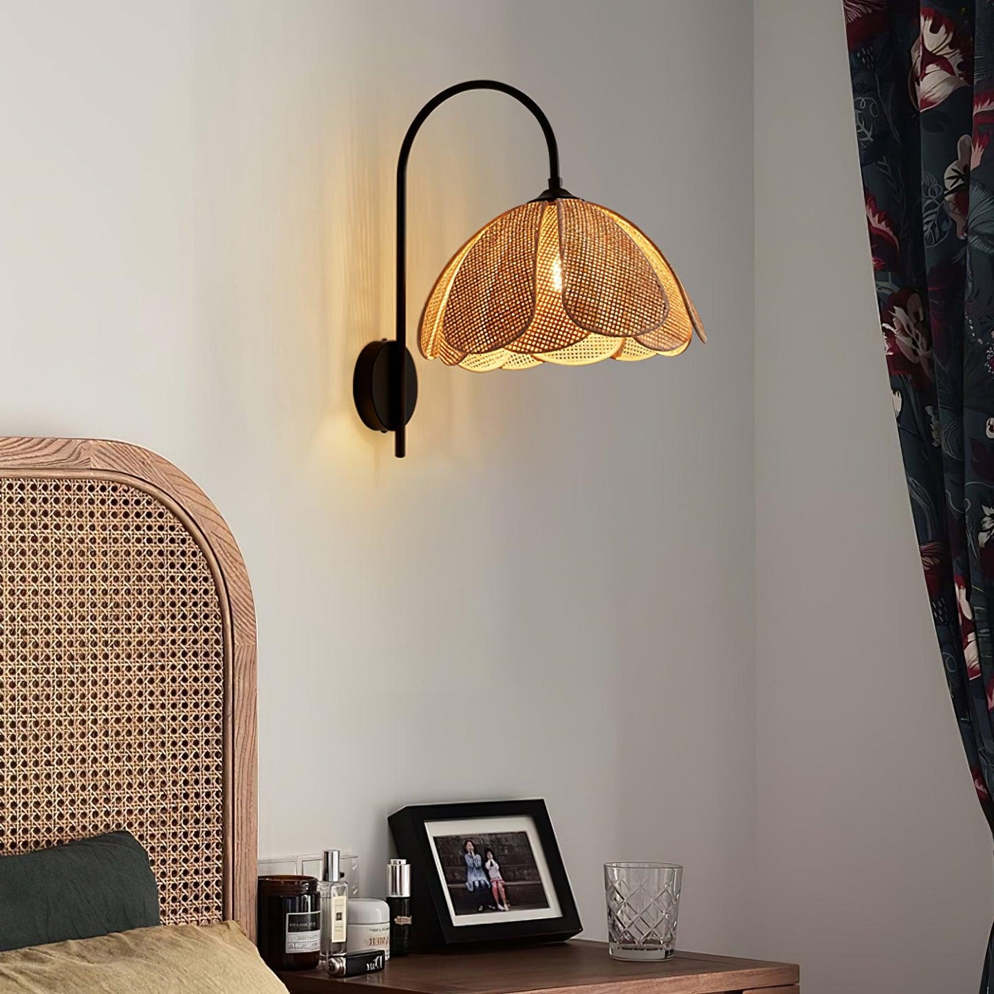 Rattan Petal Wall Lamp - YIOSI