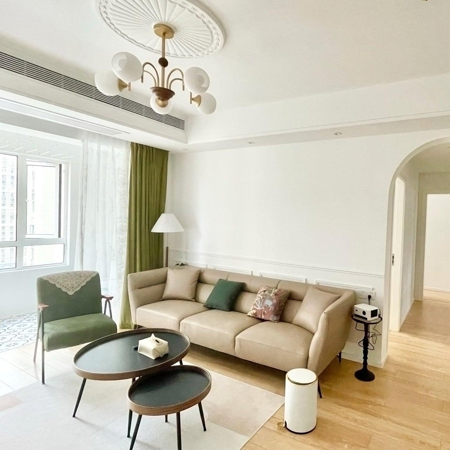 Sculptural Glass Ribbed Chandelier - YIOSI