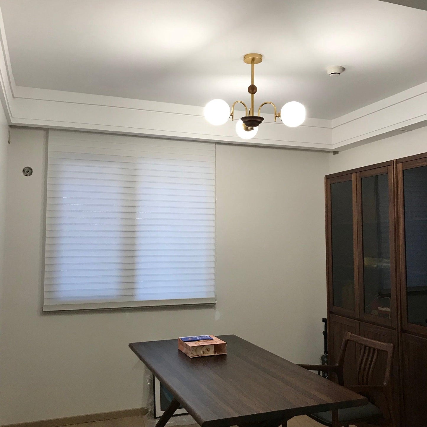 Sculptural Glass Ribbed Chandelier - YIOSI