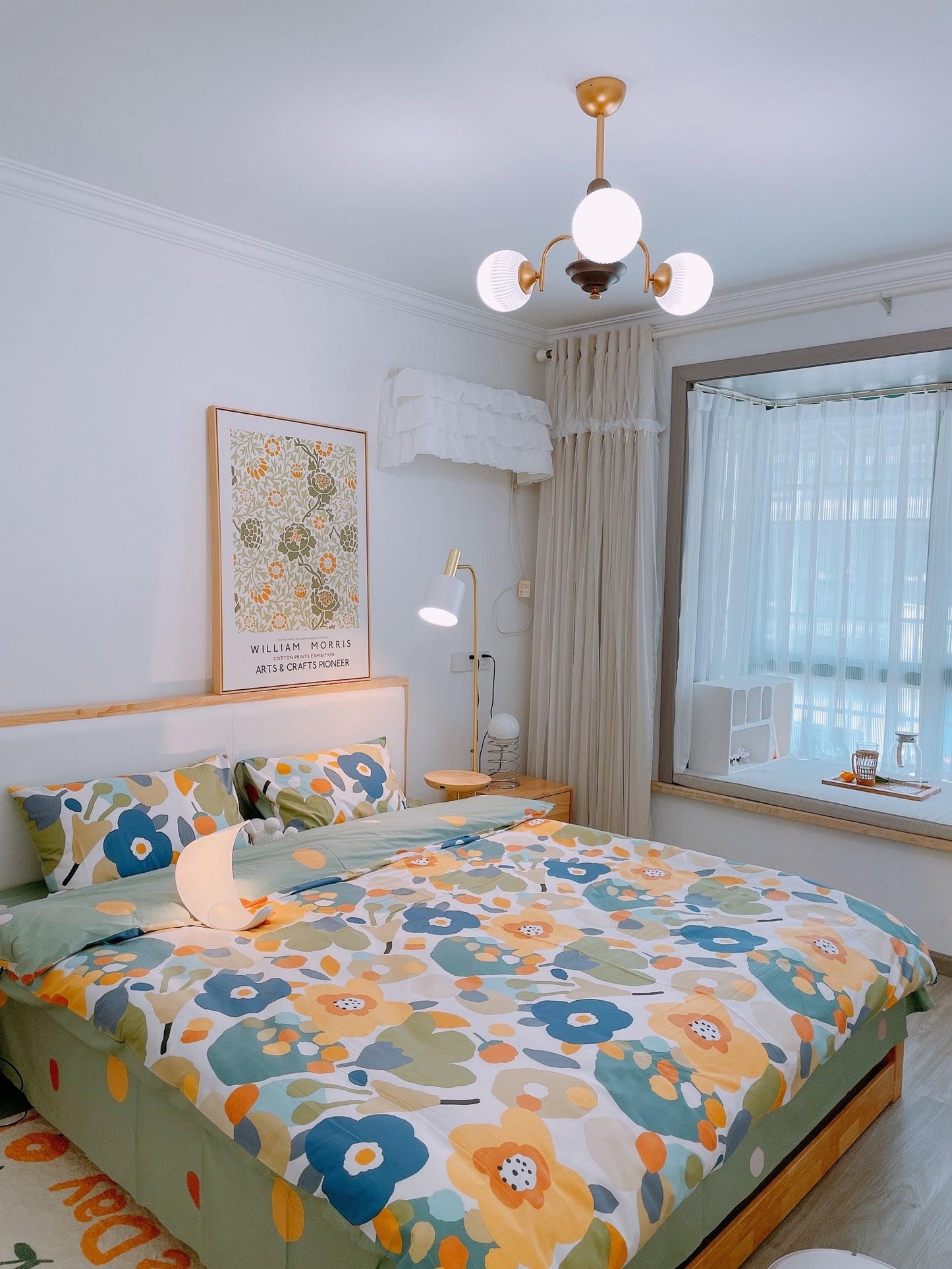 Sculptural Glass Ribbed Chandelier - YIOSI