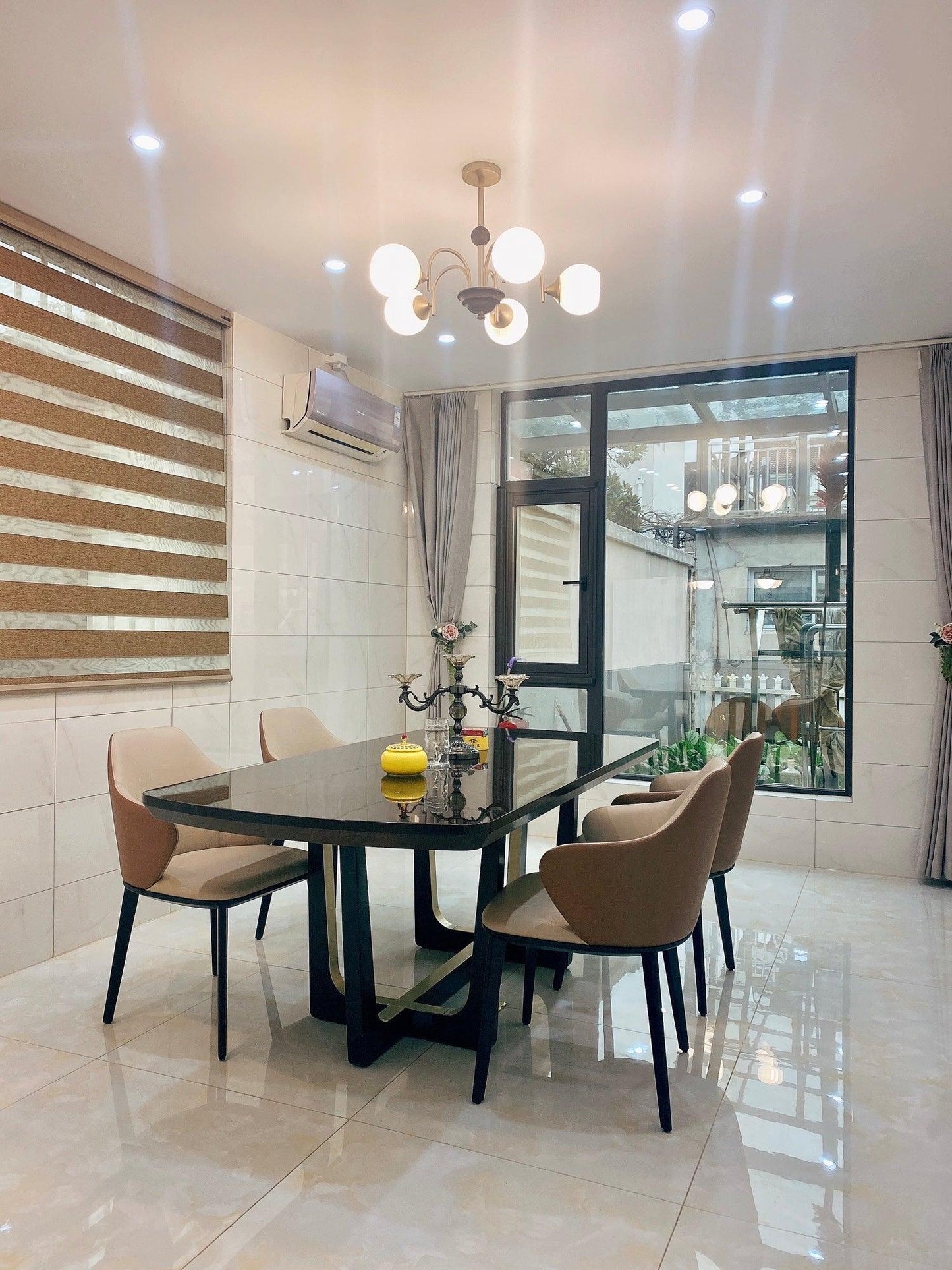 Sculptural Glass Ribbed Chandelier - YIOSI